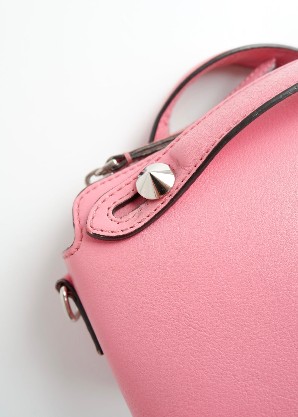 Authentique sac Fendi Mini By The Way en cuir rose d'occasion