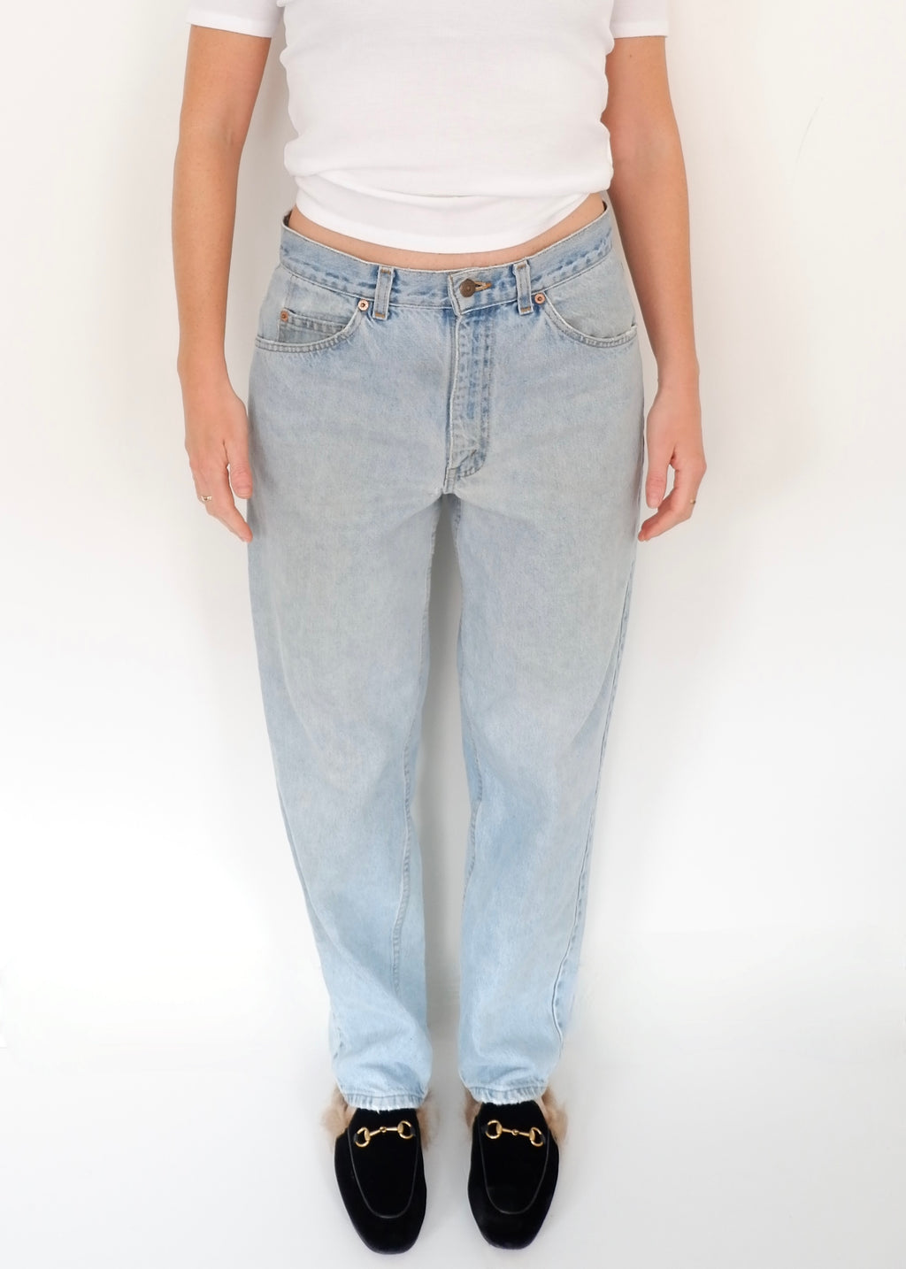 Levis Vintage 550 Light Wash Relaxed Fit Jeans - 31