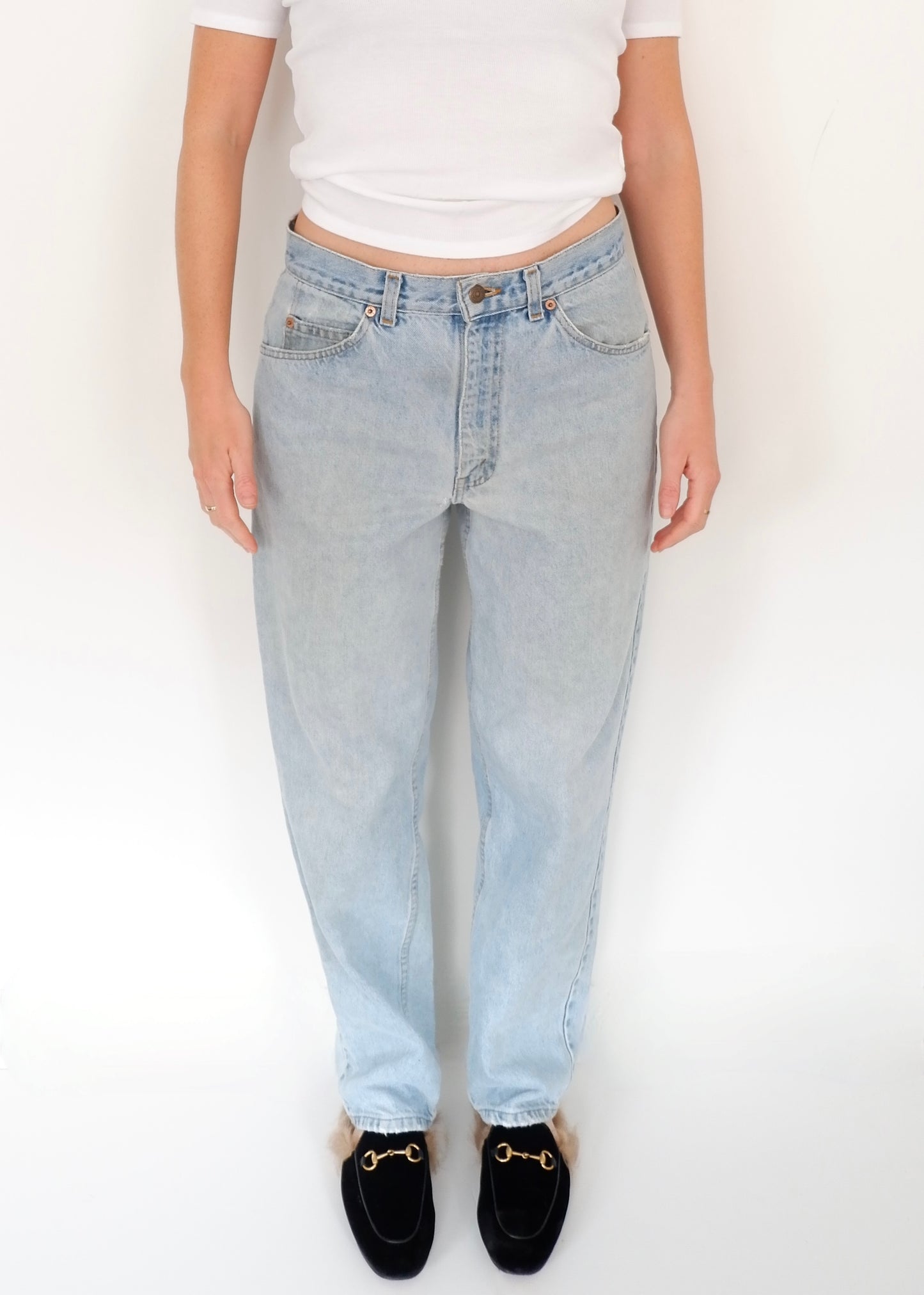 Levis Vintage 550 Light Wash Relaxed Fit Jeans - 31