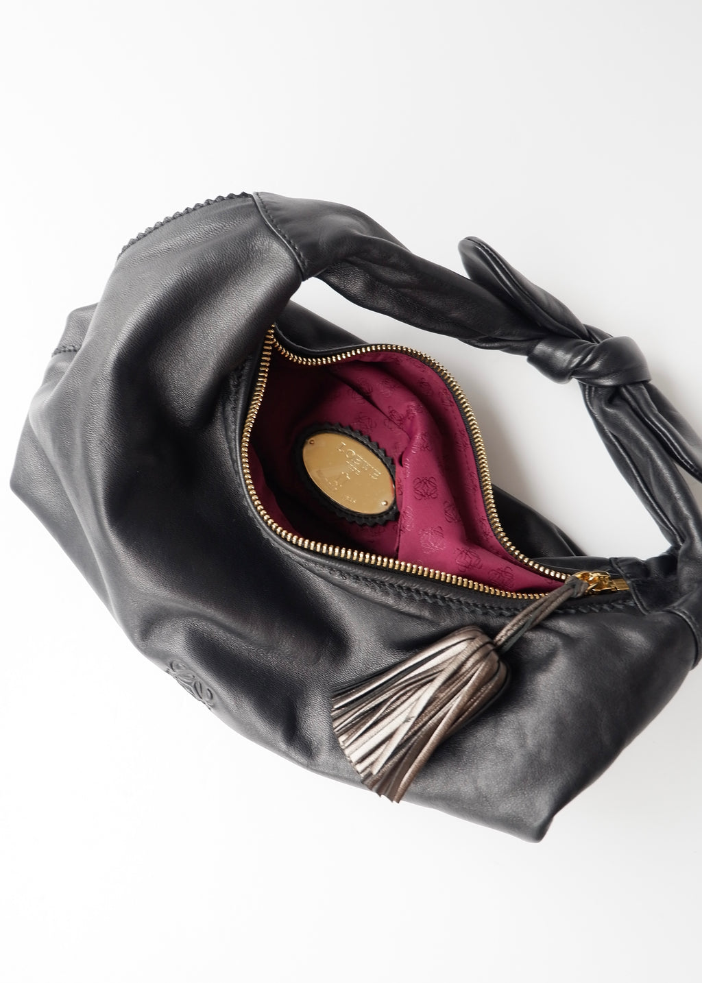 Preowned Loewe Black Leather Hobo Shoulder Bag