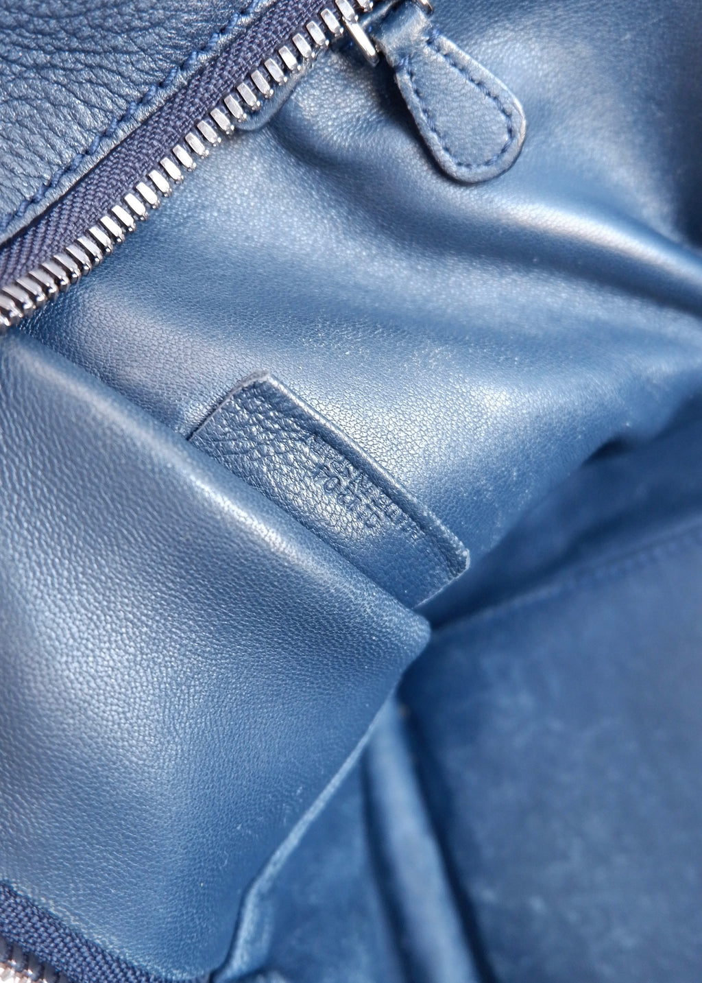 Sac à main Loewe Amazona authentique d'occasion en cuir bleu marine