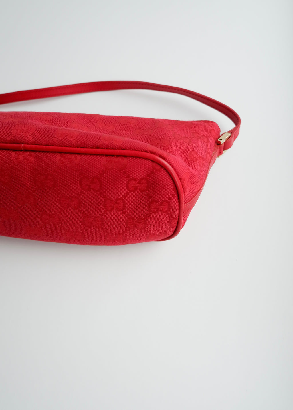 Authentic Preowned Gucci Red GG Canvas Boat Pochette Shoulder Bag