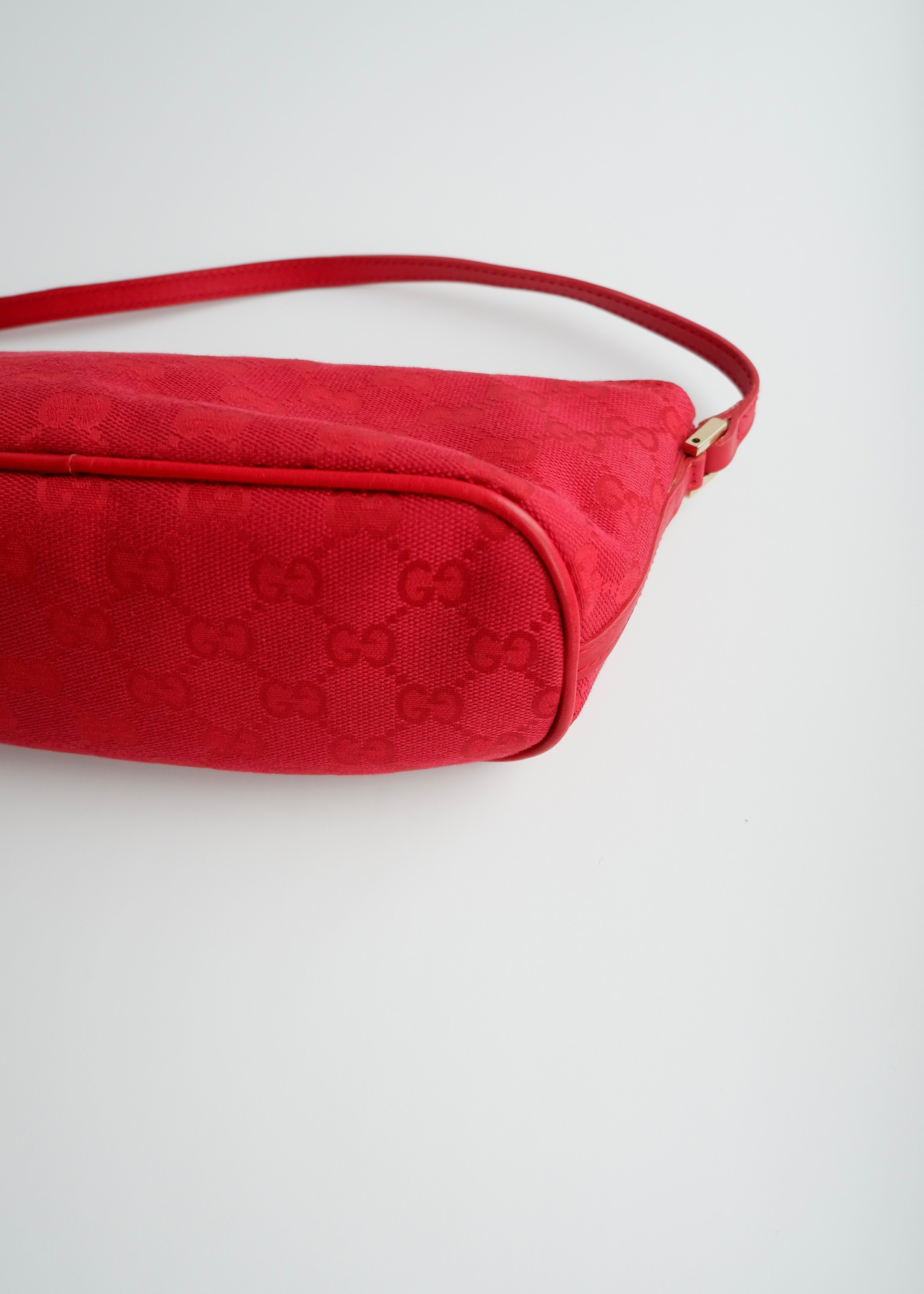 Authentic Preowned Gucci Red GG Canvas Boat Pochette Shoulder Bag