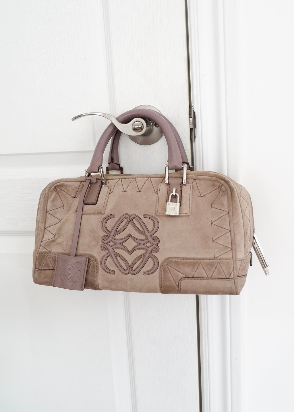 Sac à main Loewe Amazona en daim gris authentique d'occasion