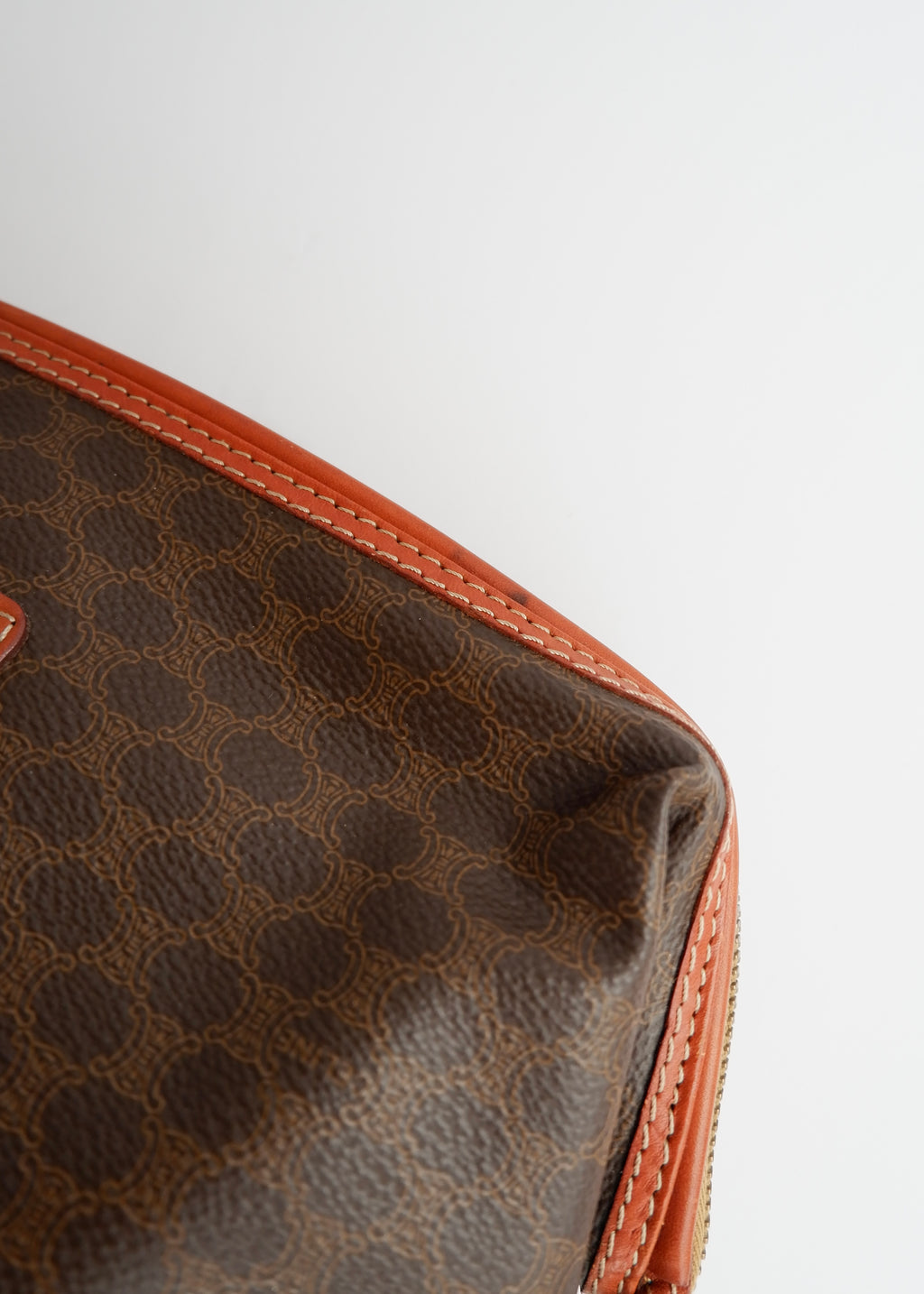 Pochette vintage Celine Macadam marron d'occasion authentique