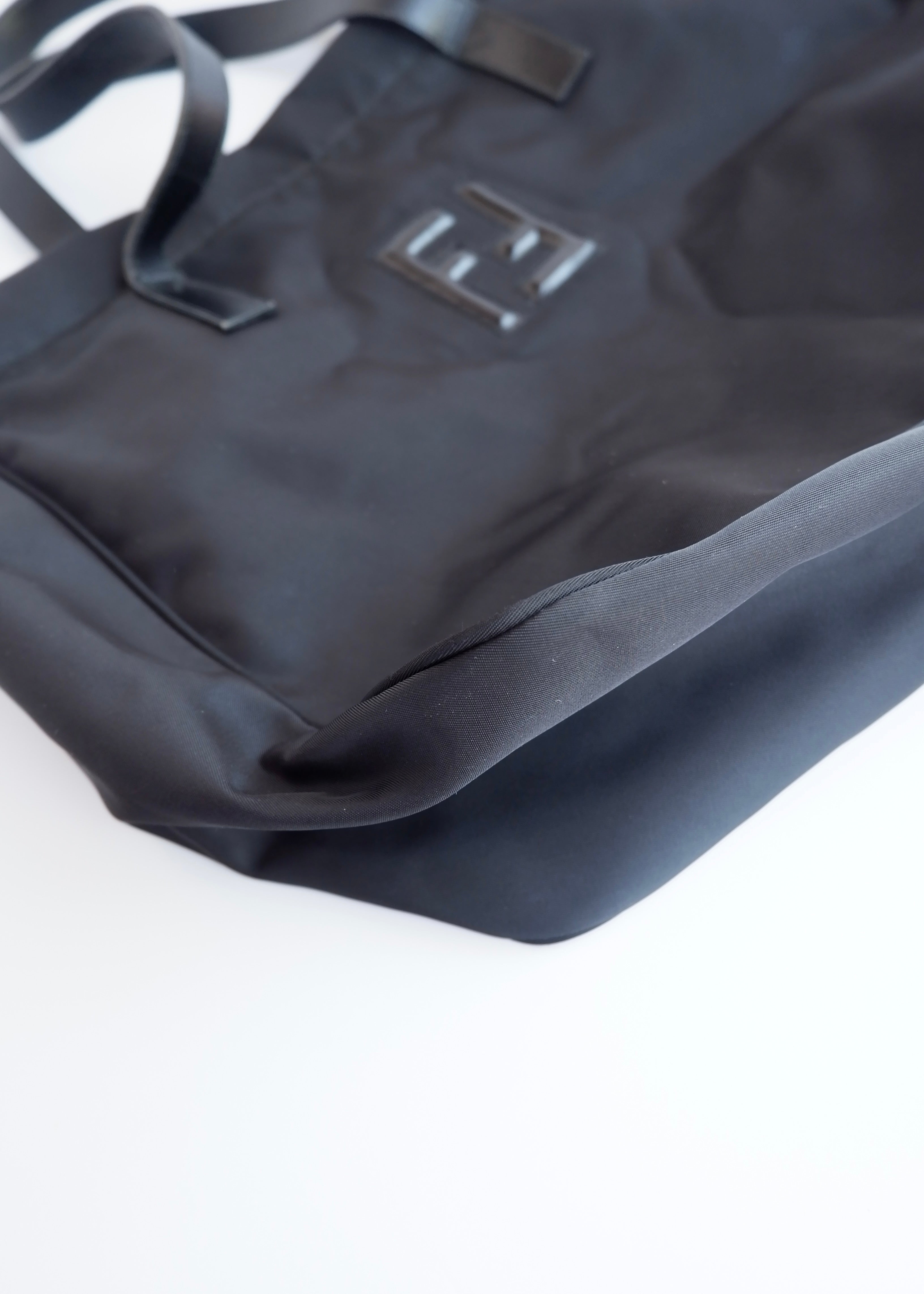 Authentique Sac Cabas Fendi Noir en Nylon FF d'occasion