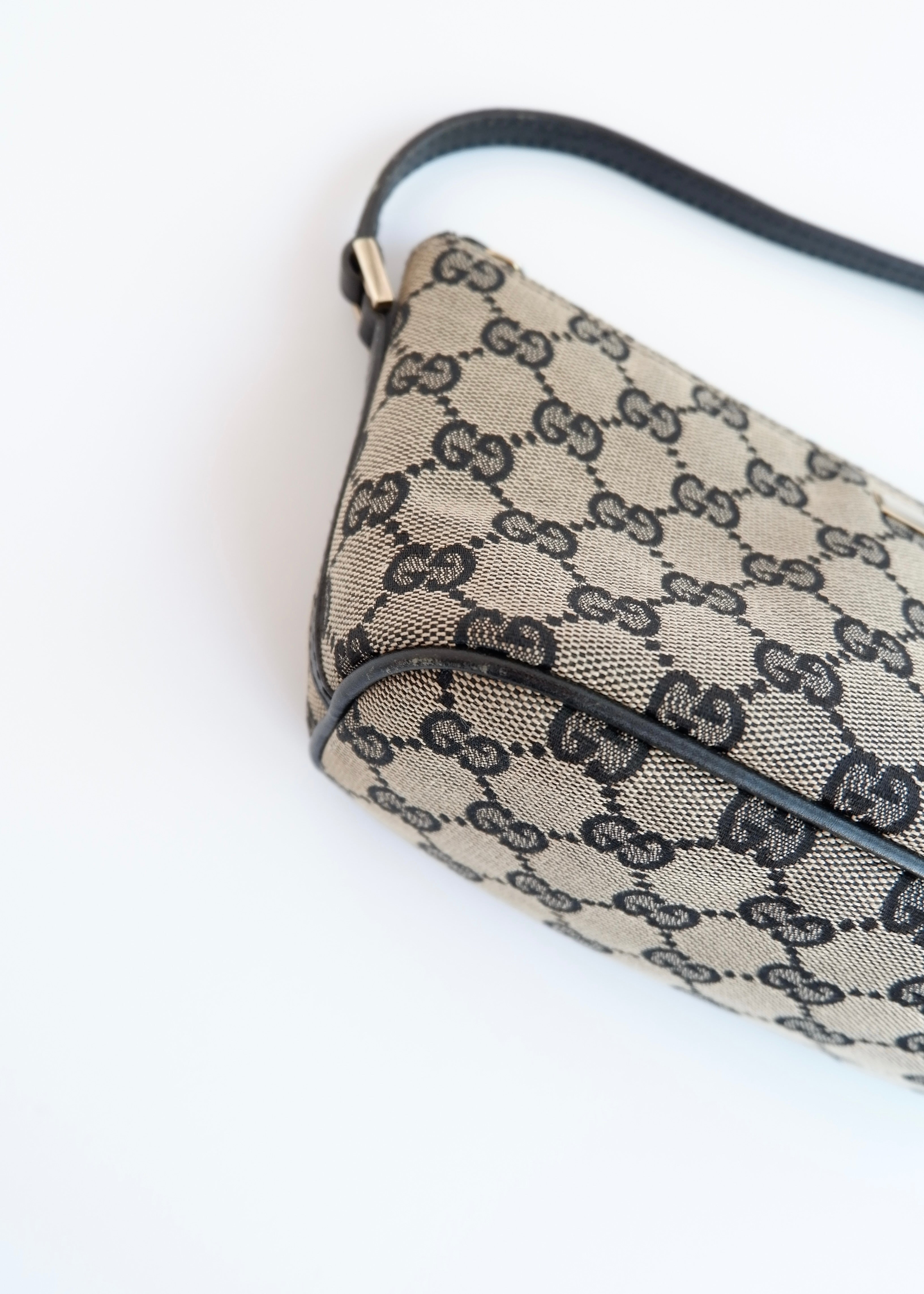Authentic Preowned Gucci Black GG Canvas Boat Pochette Shoulder Bag