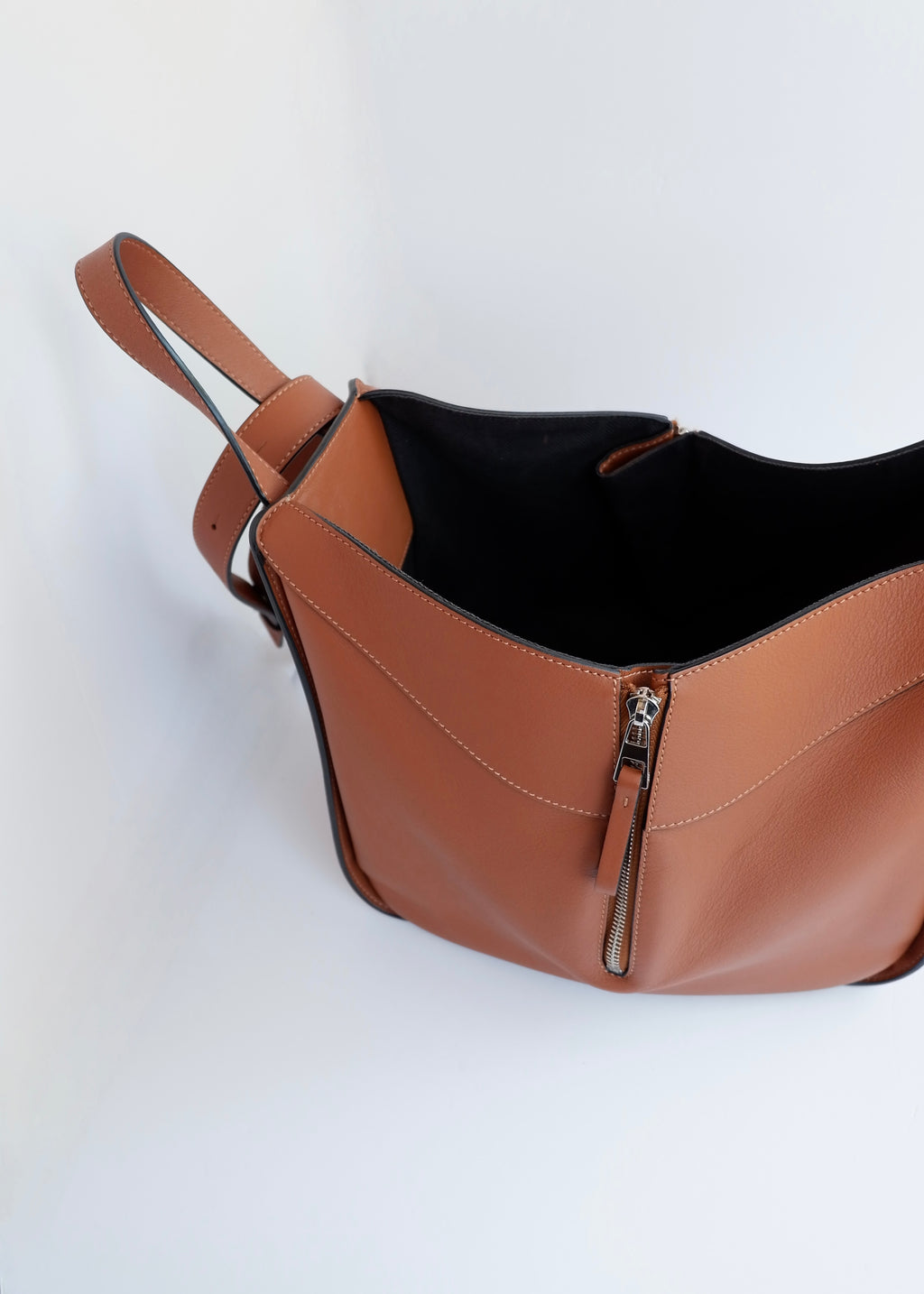 Preowned Loewe Brown Leather Hammock Bag