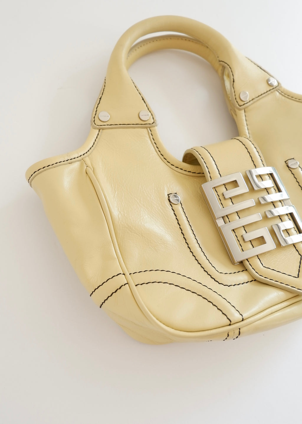 Preowned Givenchy Yellow Leather Small Handbag