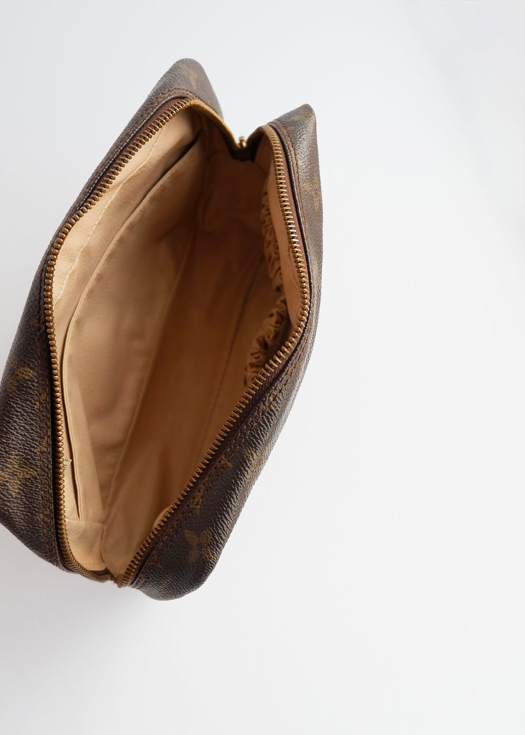 Authentique sac de toilette Louis Vuitton Monogram petite taille, d'occasion, vintage
