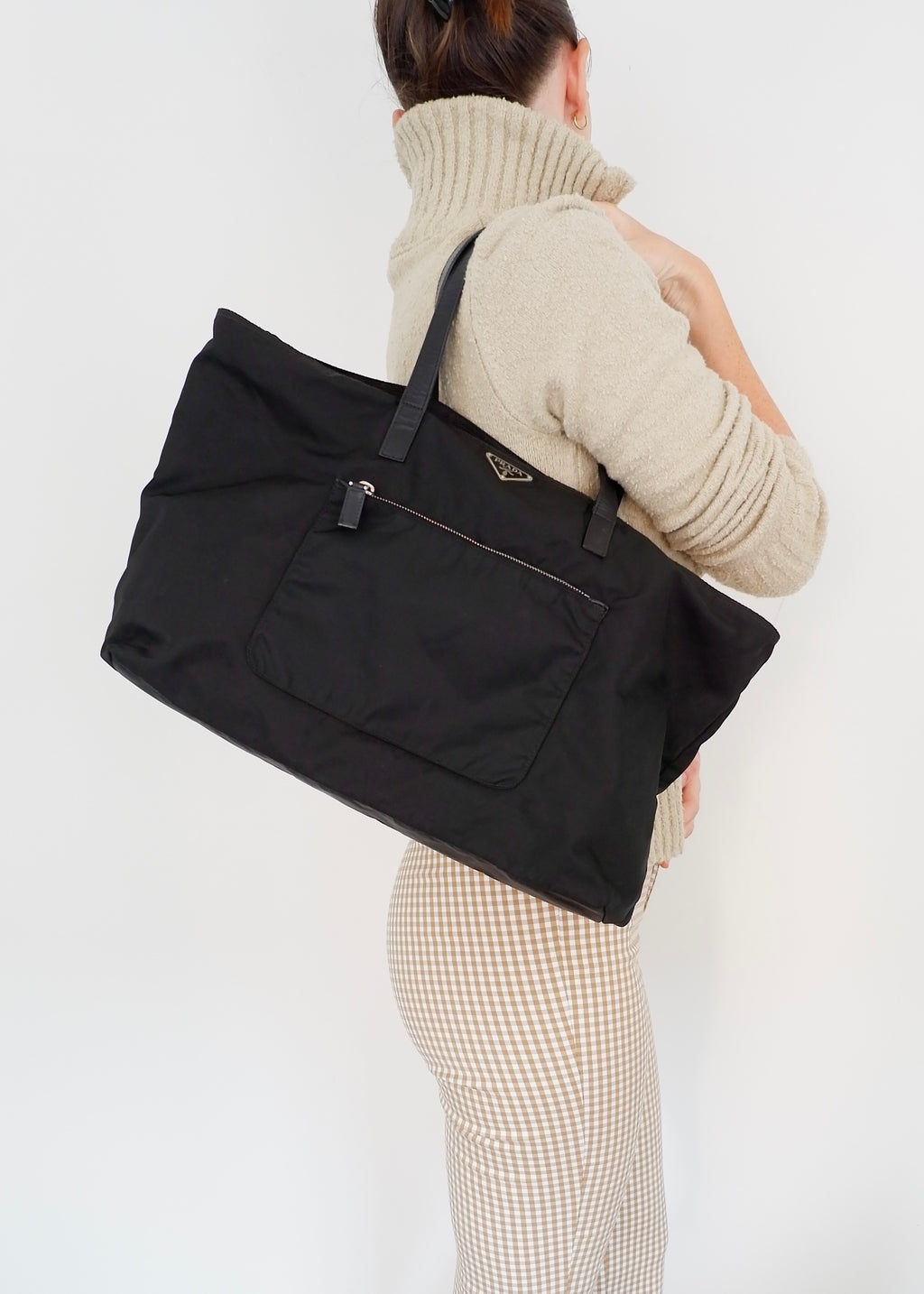 Authentique Sac cabas Prada noir en nylon extra large avec fermeture éclair sur le dessus