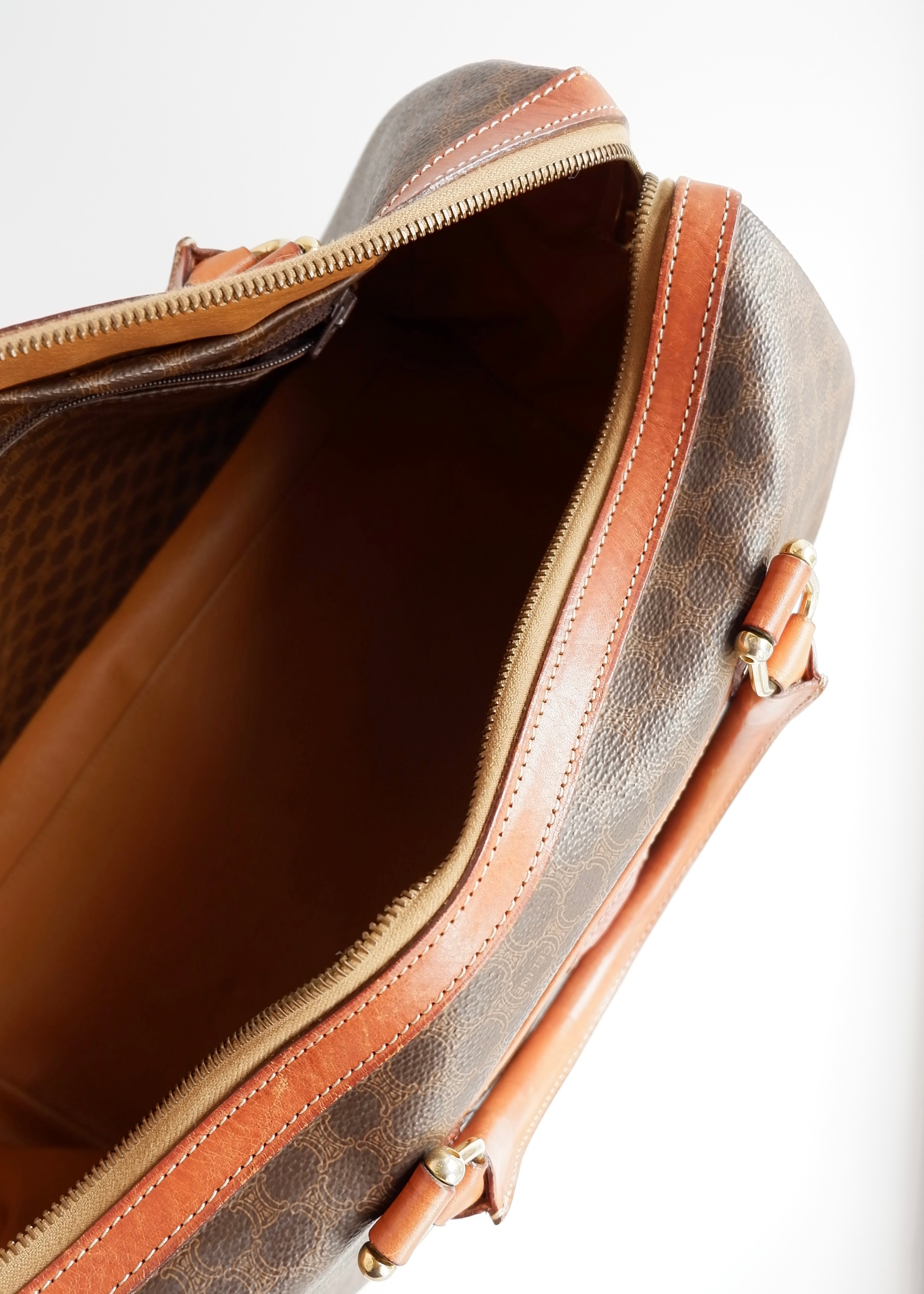 Authentique sac Boston vintage Céline Macadam marron d'occasion