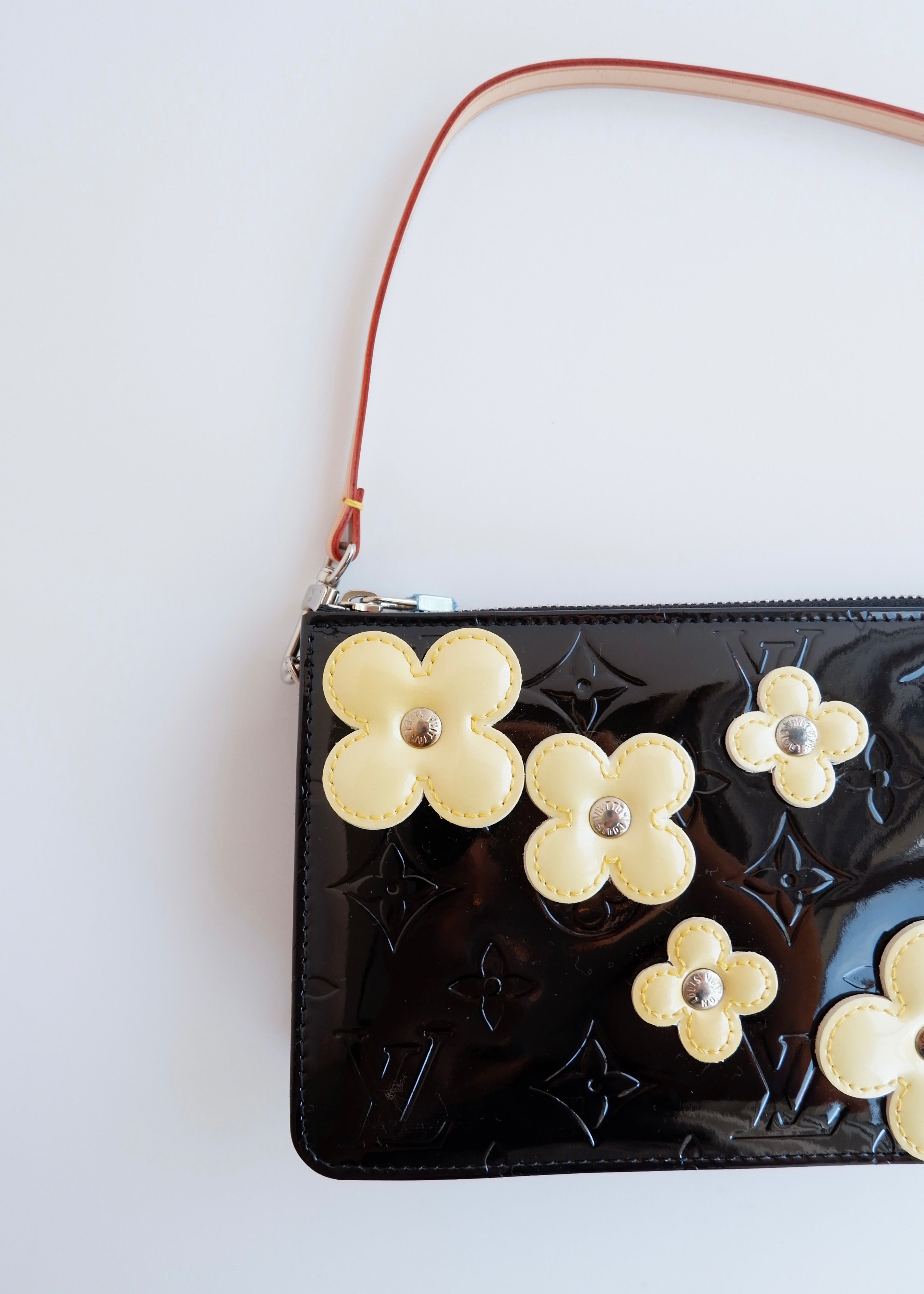 Pochette Louis Vuitton Lexington en Vernis Amarante Fleuri authentique d'occasion