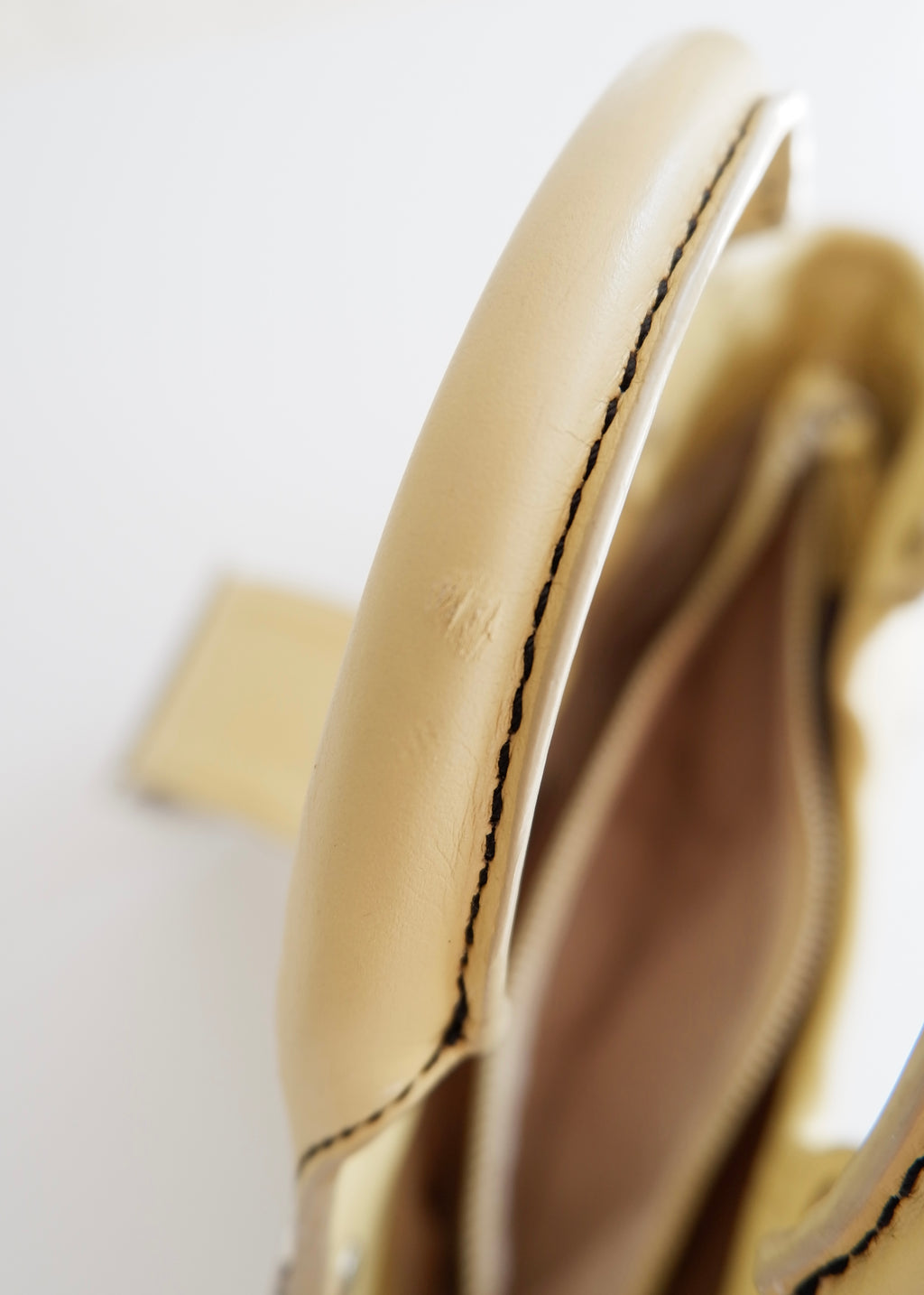 Preowned Givenchy Yellow Leather Small Handbag