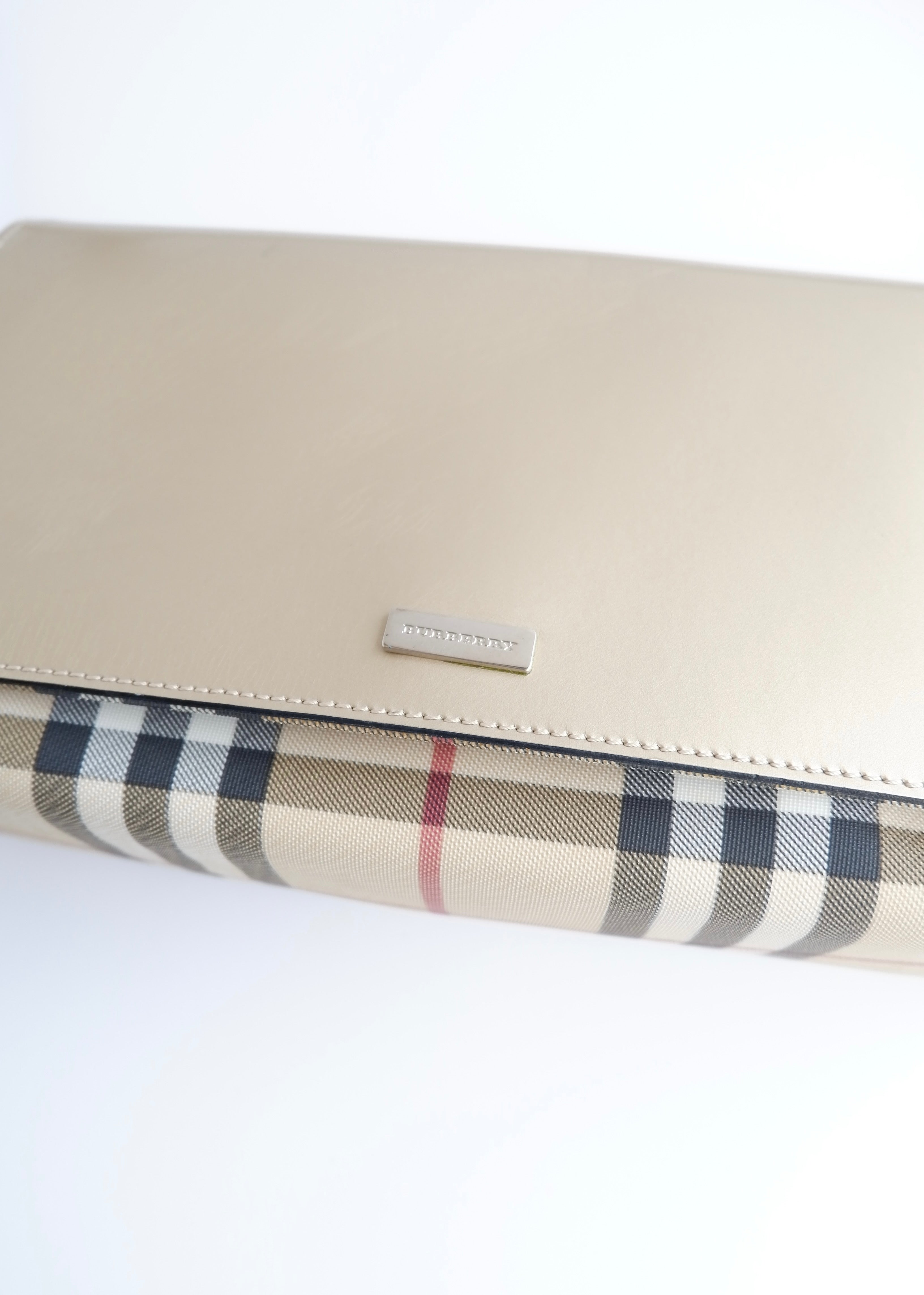 Authentique sac à bandoulière Burberry Nova Check vintage d'occasion
