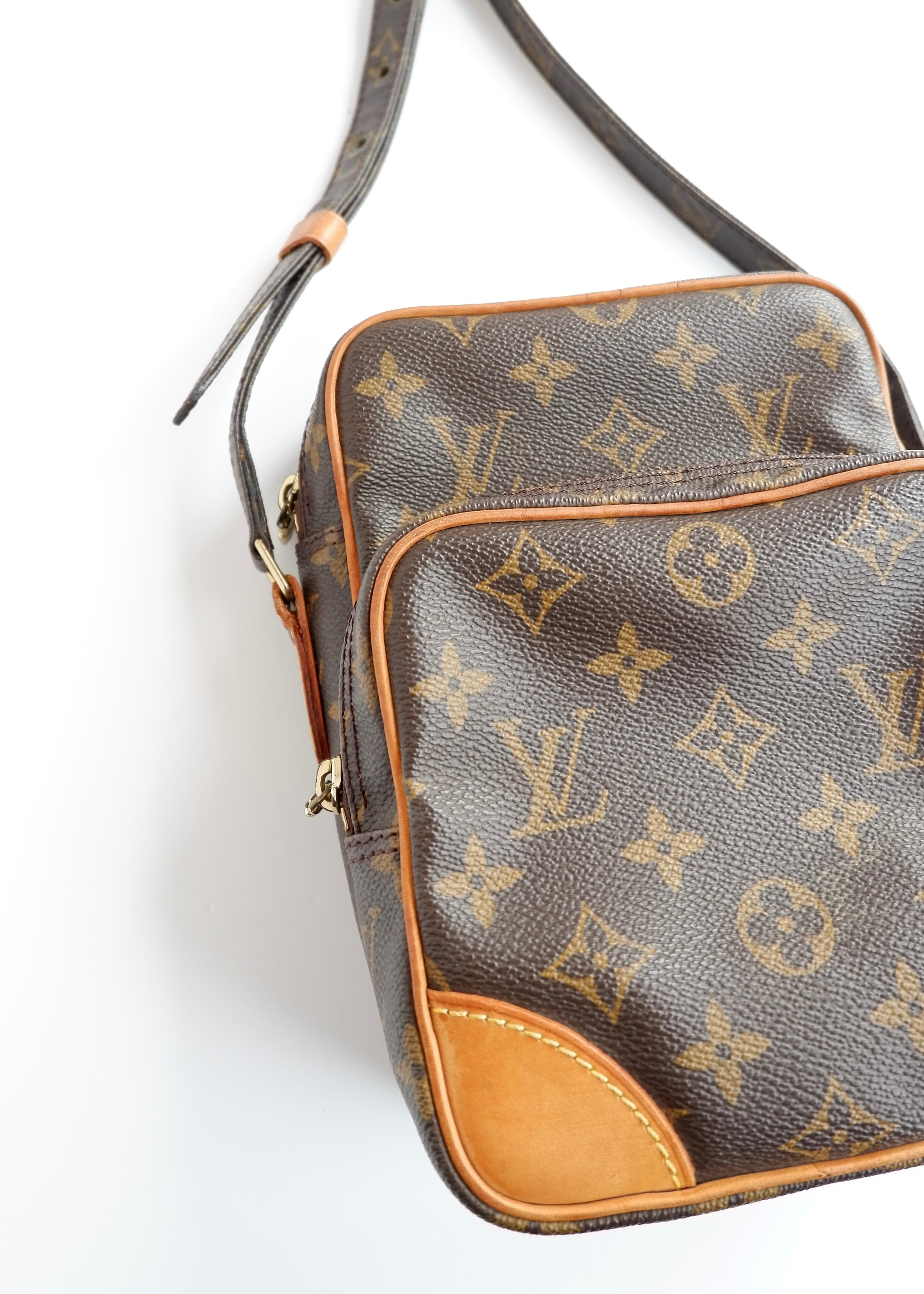 Sac bandoulière Louis Vuitton Monogram Amazone d'occasion authentique