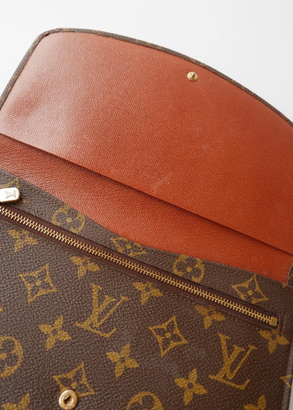 Preowned Vintage Louis Vuitton Monogram Clutch