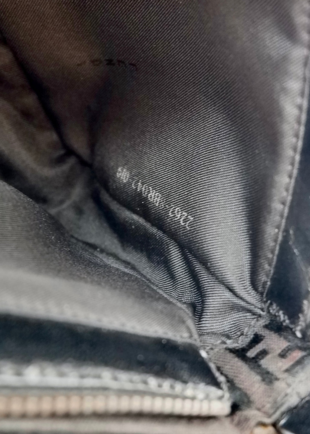 Authentique sac porté épaule Fendi Zucchino en toile noire d'occasion