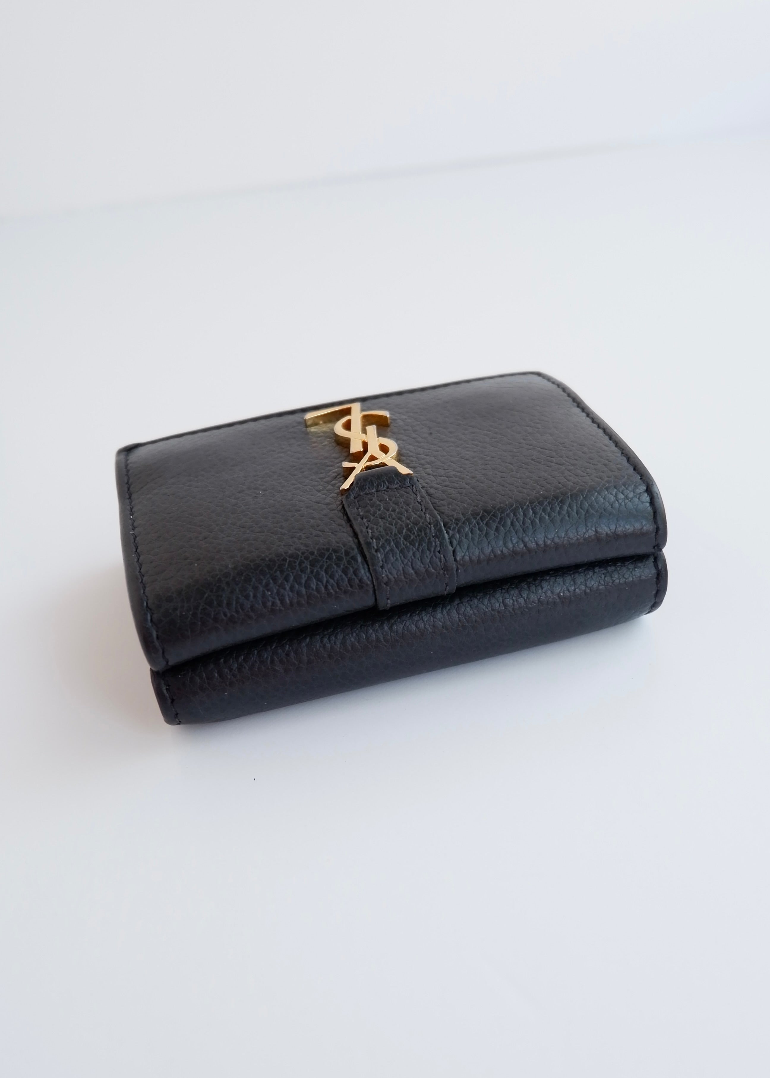 Authentique portefeuille bifold YSL en cuir gris foncé d'occasion