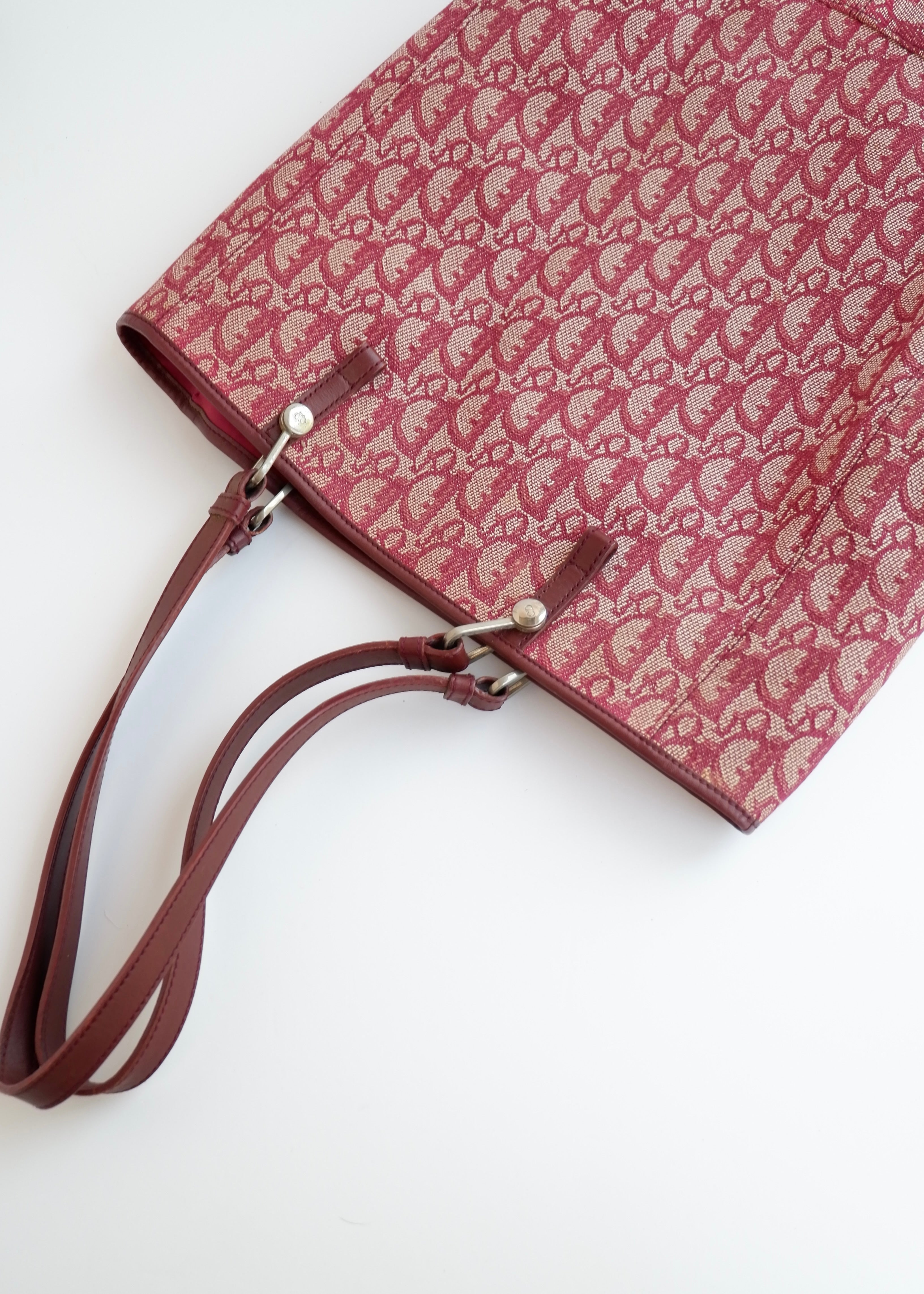 Sac fourre-tout Dior Oblique en toile rouge d'occasion authentique