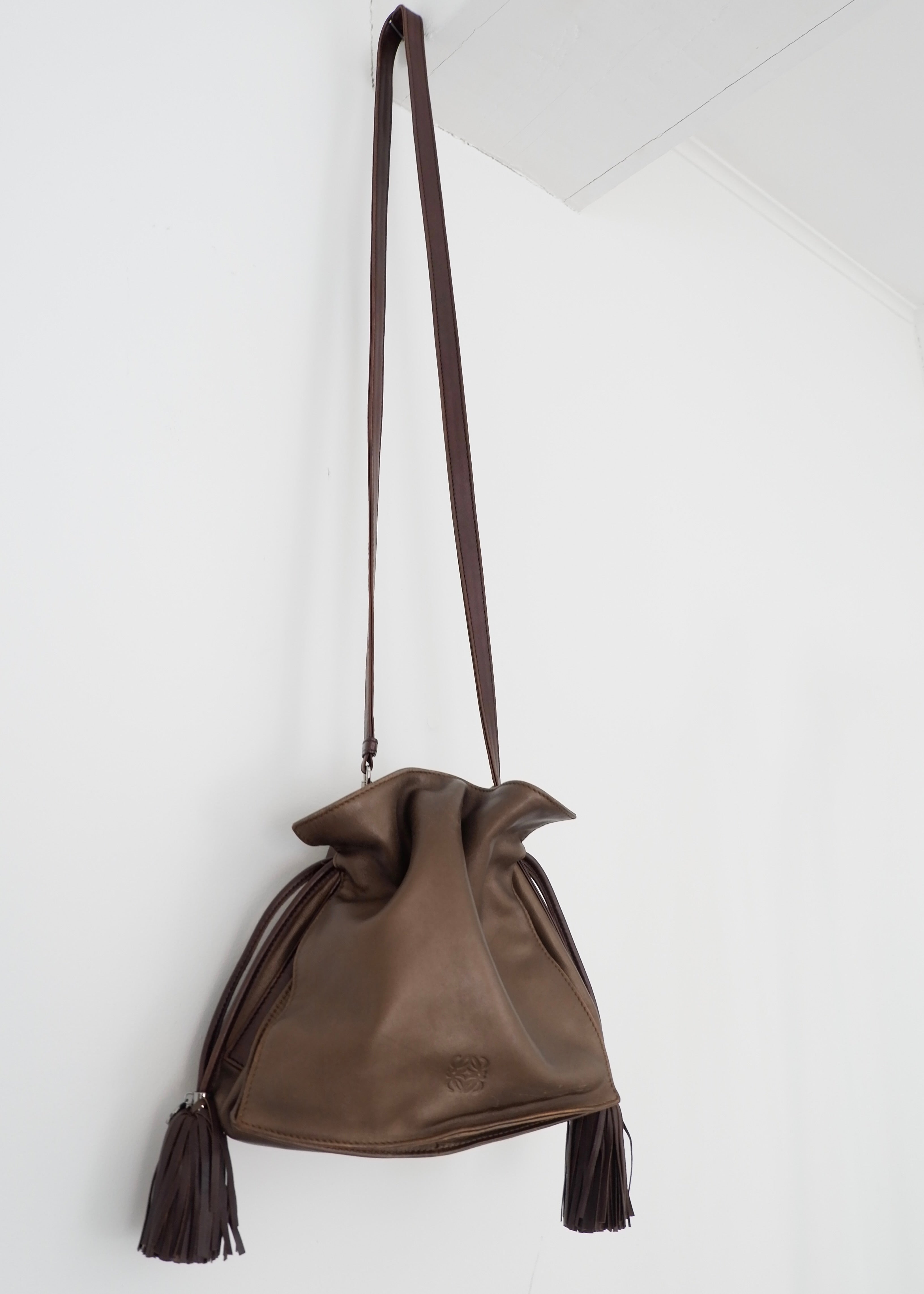 Authentique sac Loewe Flamingo vintage en cuir bronze d'occasion