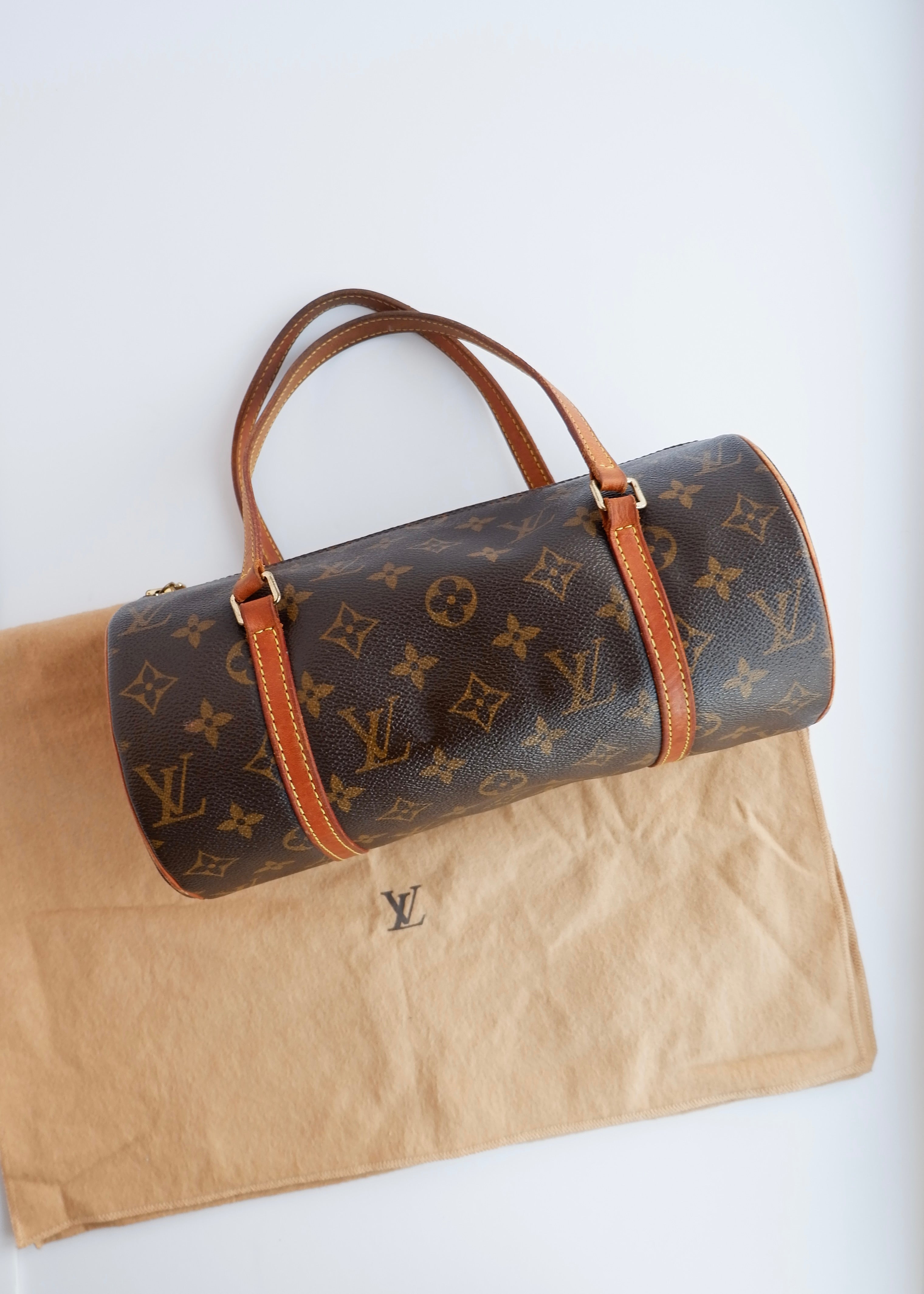 Sac Louis Vuitton Monogram Papillon 26 vintage authentique d'occasion