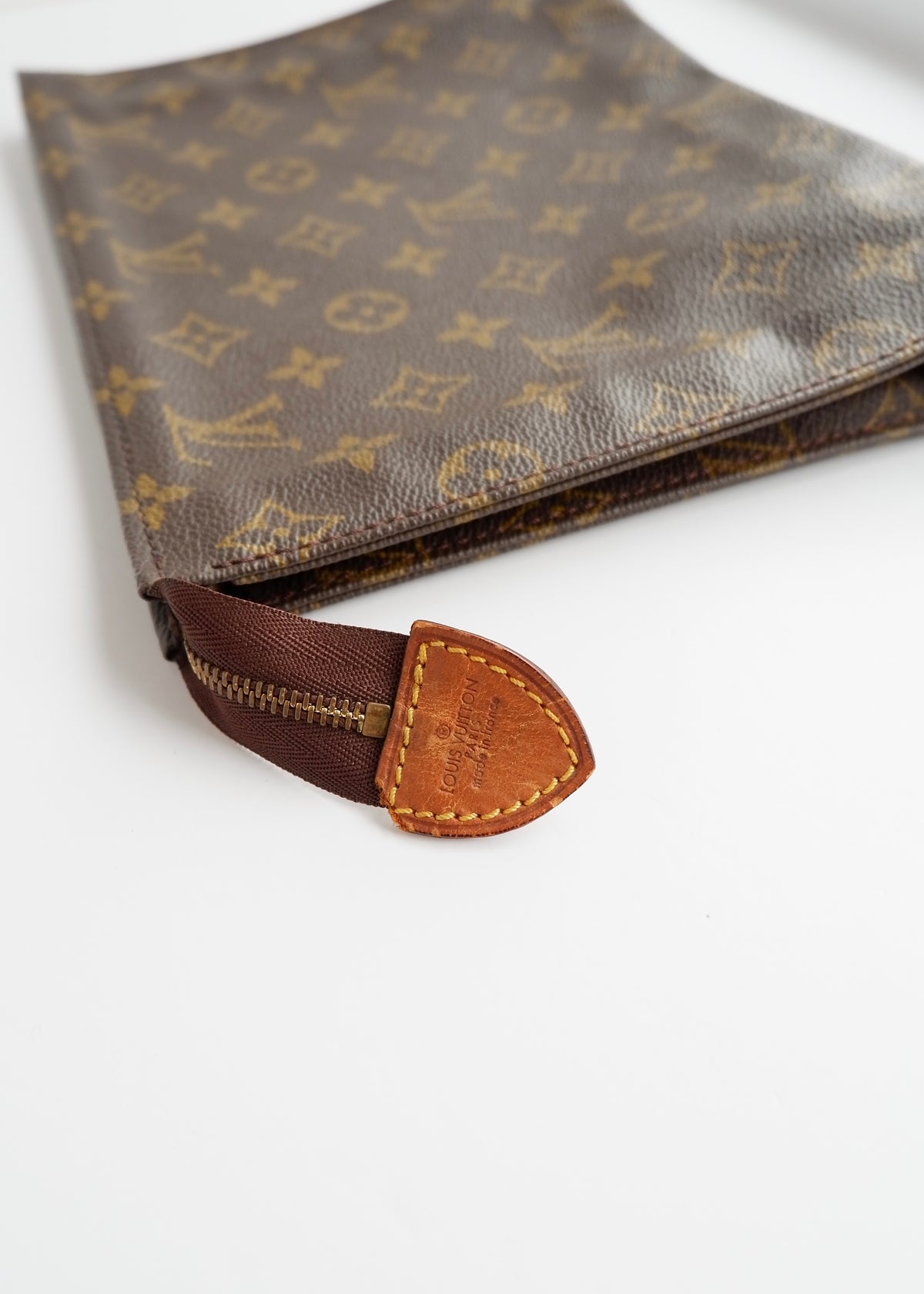 Preowned Louis Vuitton Monogram Toiletry 26 Pouch