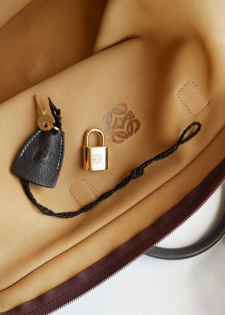 Sac à main Loewe Amazona Grand Modèle en Daim Marron Authentique d'Occasion