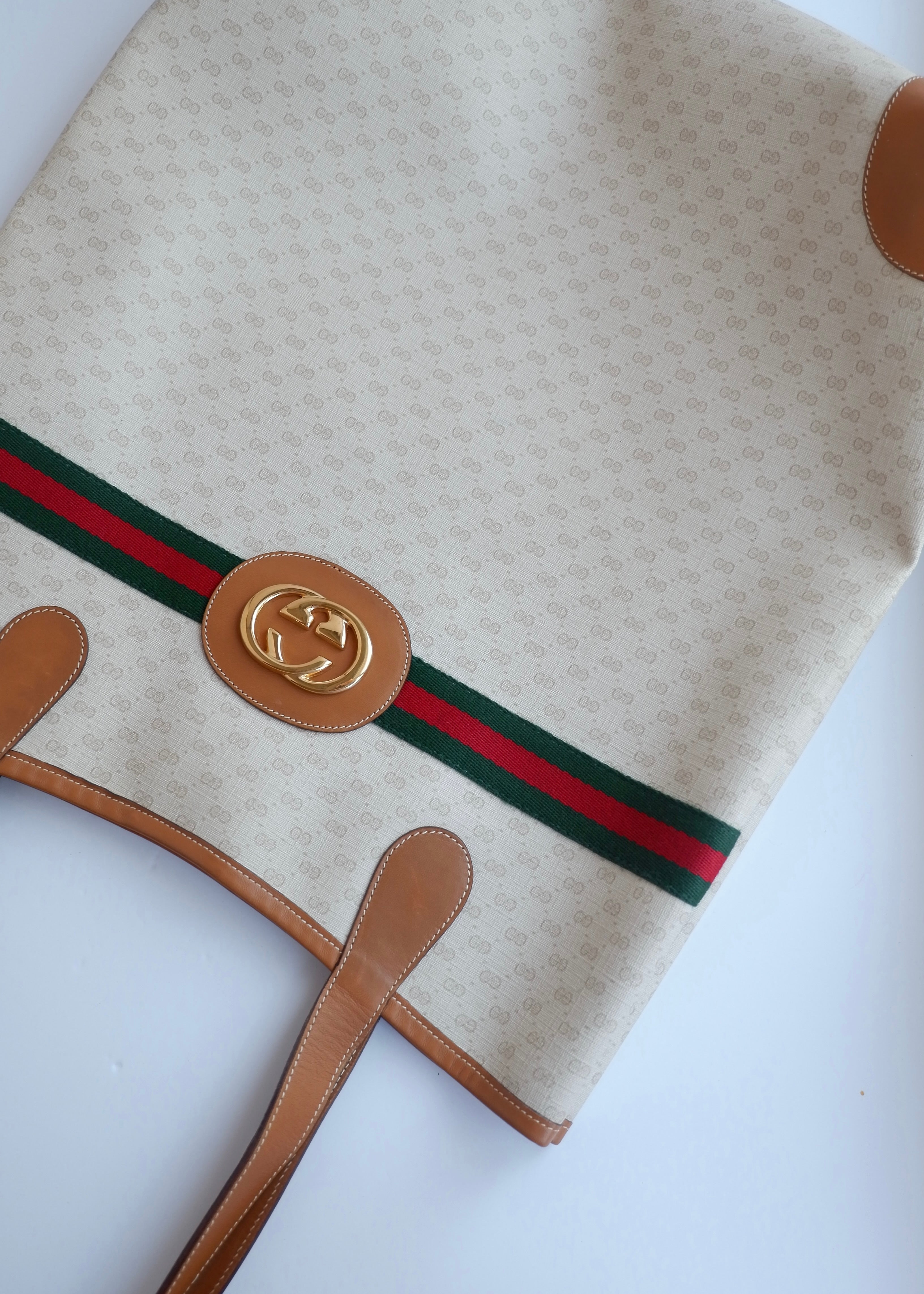 Sac cabas Gucci vintage authentique d'occasion à imprimé GG