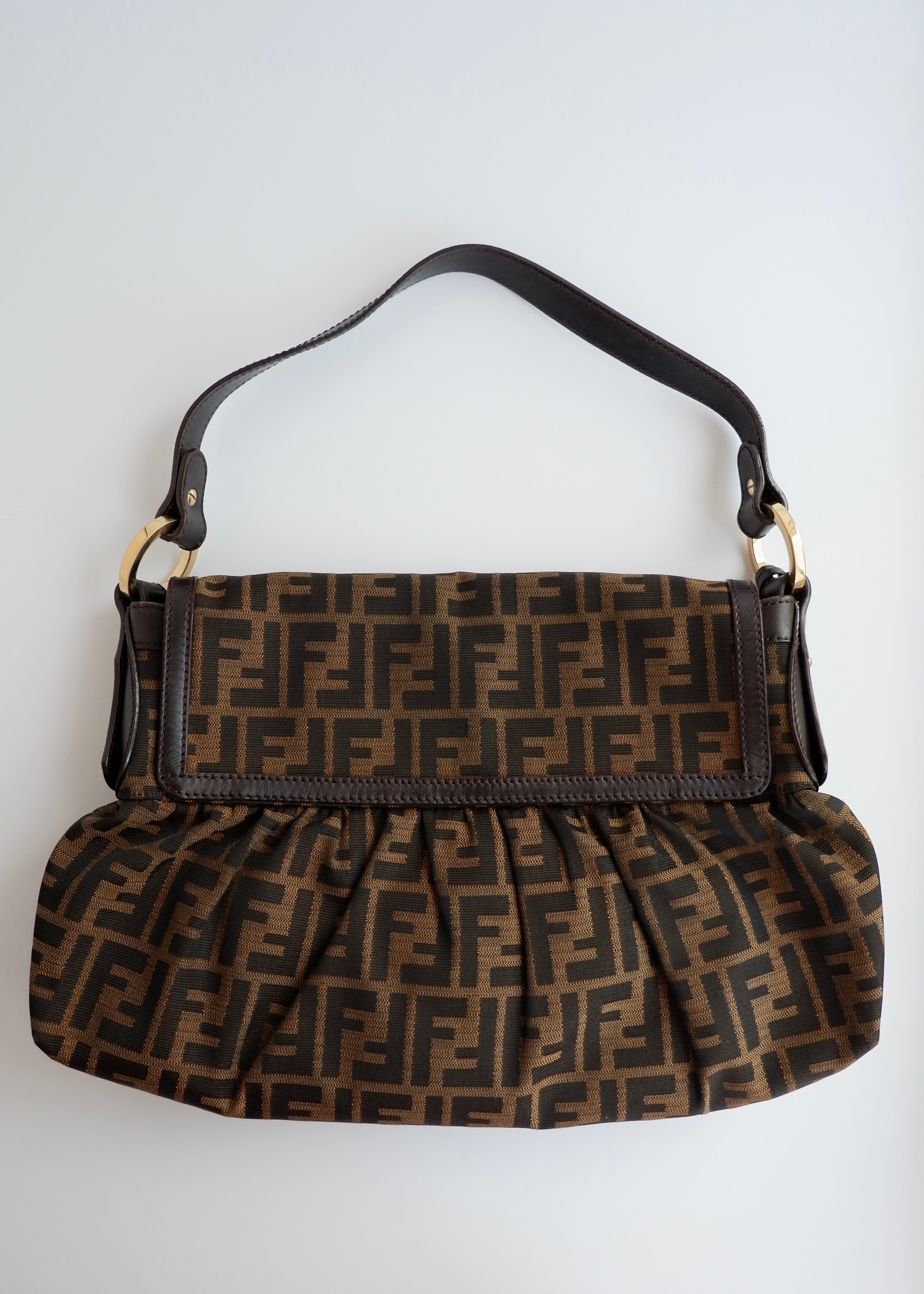 Sac porté épaule Fendi Zucca Chef marron vintage d'occasion authentique