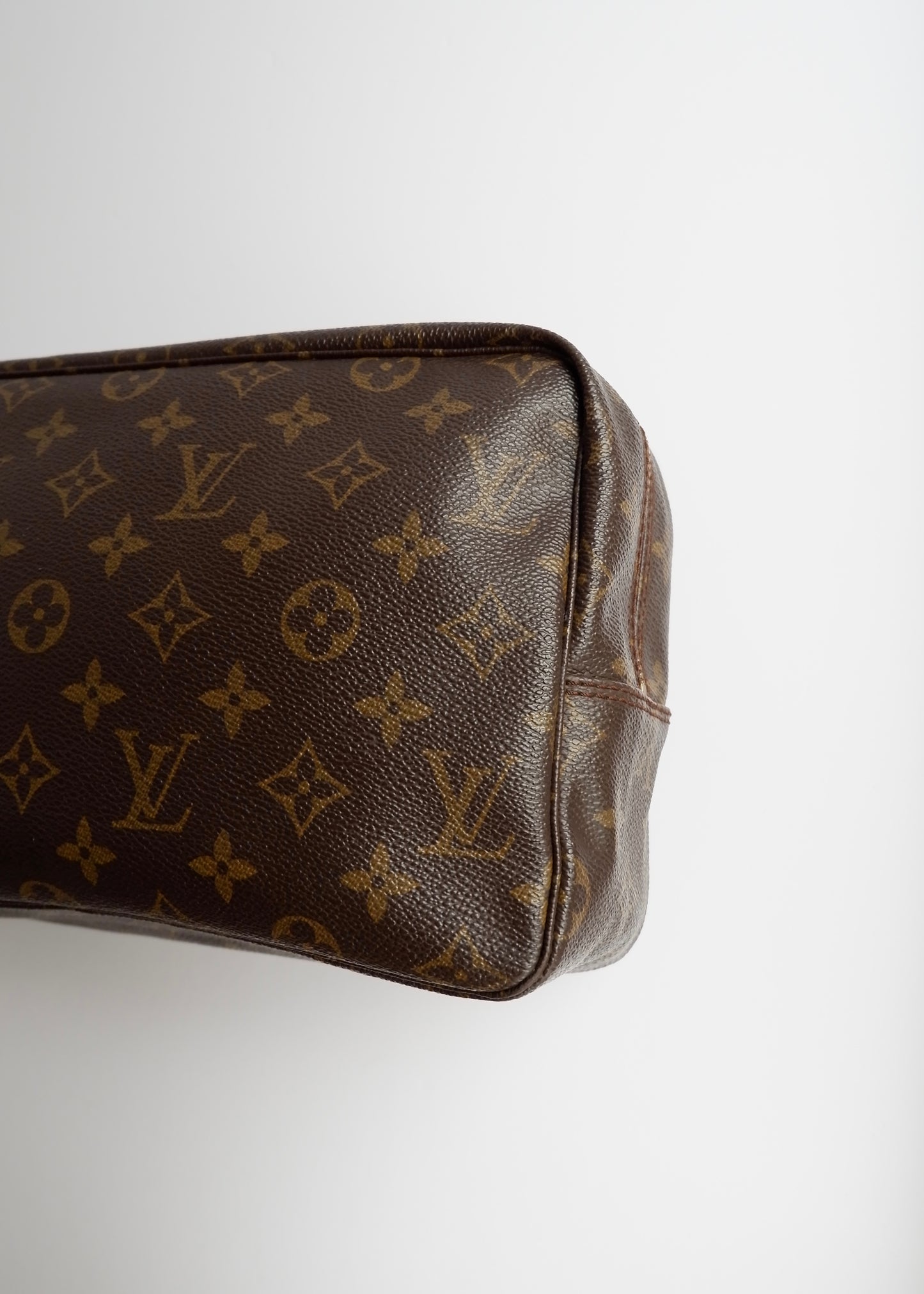 Authentic Preowned Vintage Louis Vuitton Monogram Large Toiletry Pouch