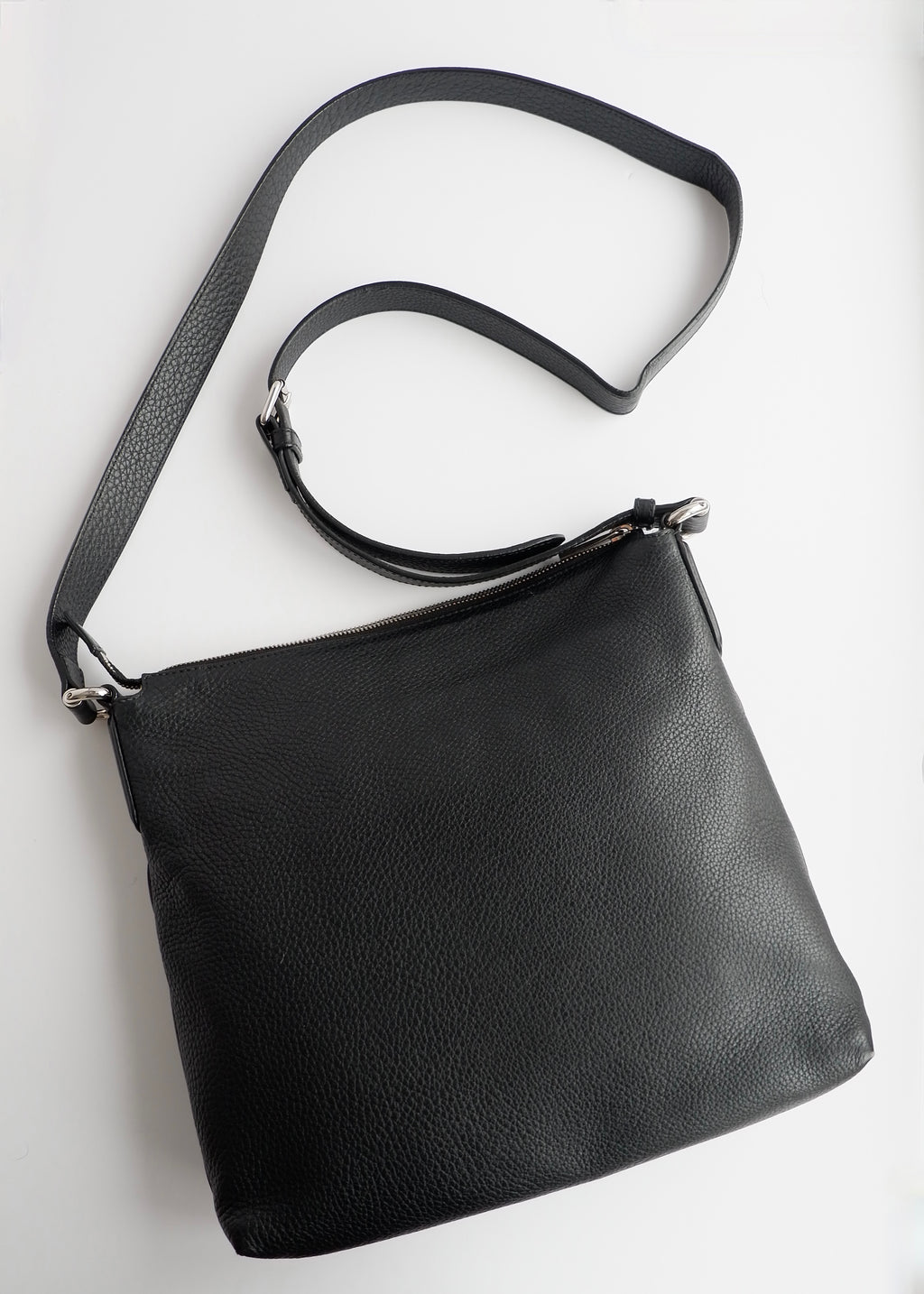 Authentic Preowned Gucci Black Leather Soho Crossbody