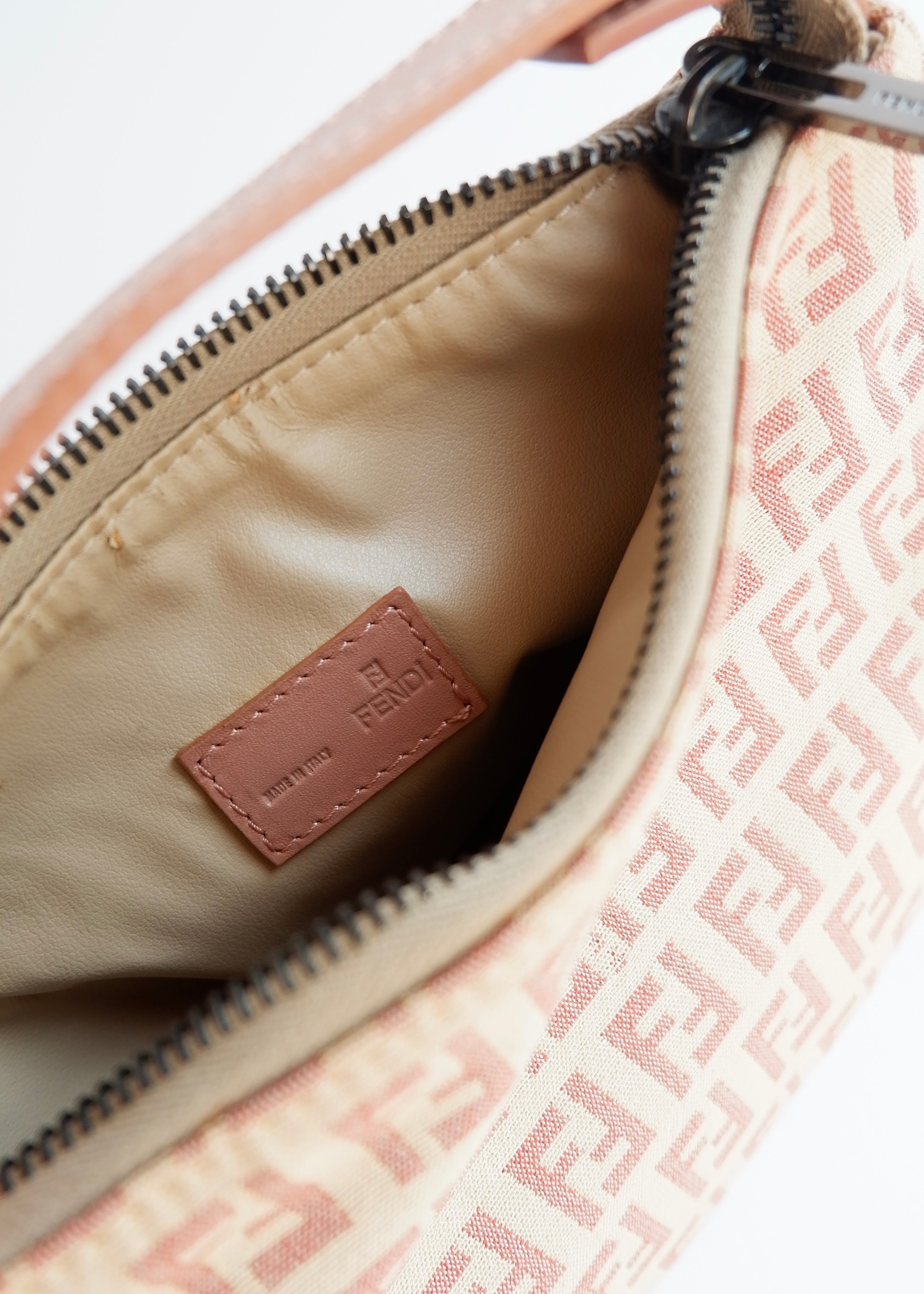 Pochette Fendi Zucchino rose poudré authentique d'occasion