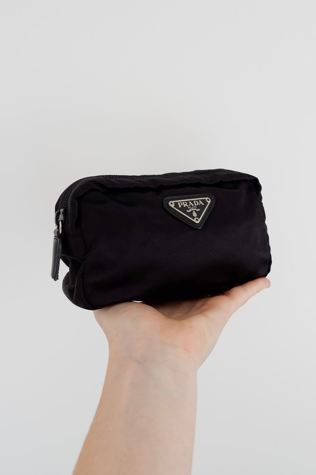 Authentique Mini Pochette Prada en Satin Noir de Seconde Main