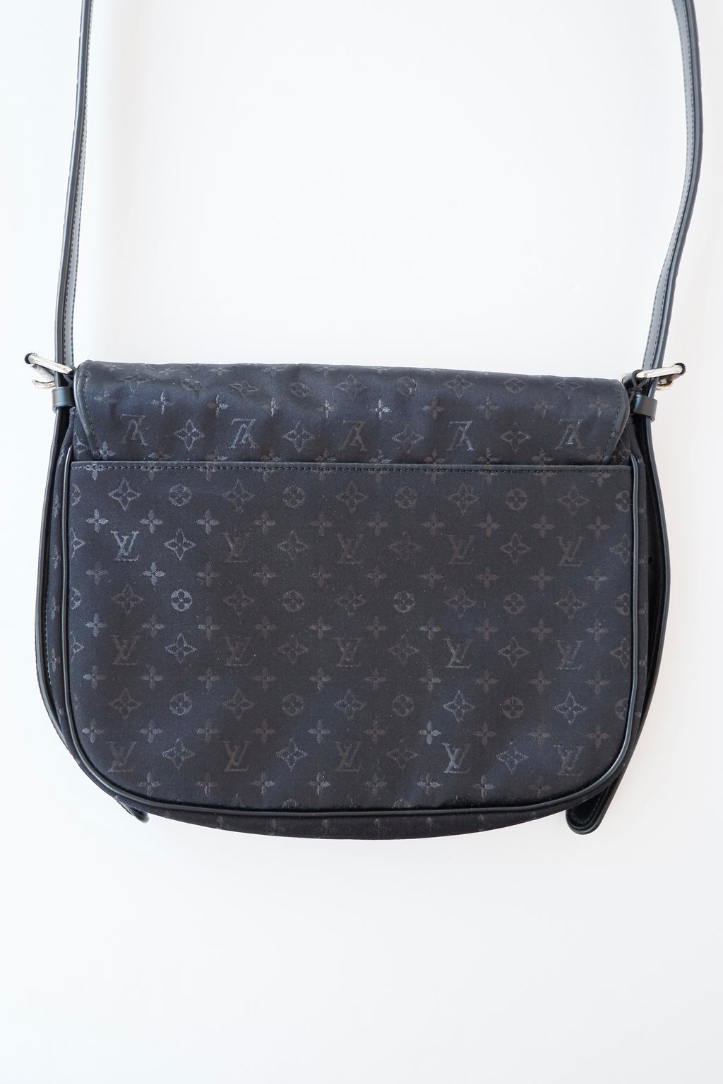 Preowned Louis Vuitton Limited Edition Conte de Fees Musette Bag