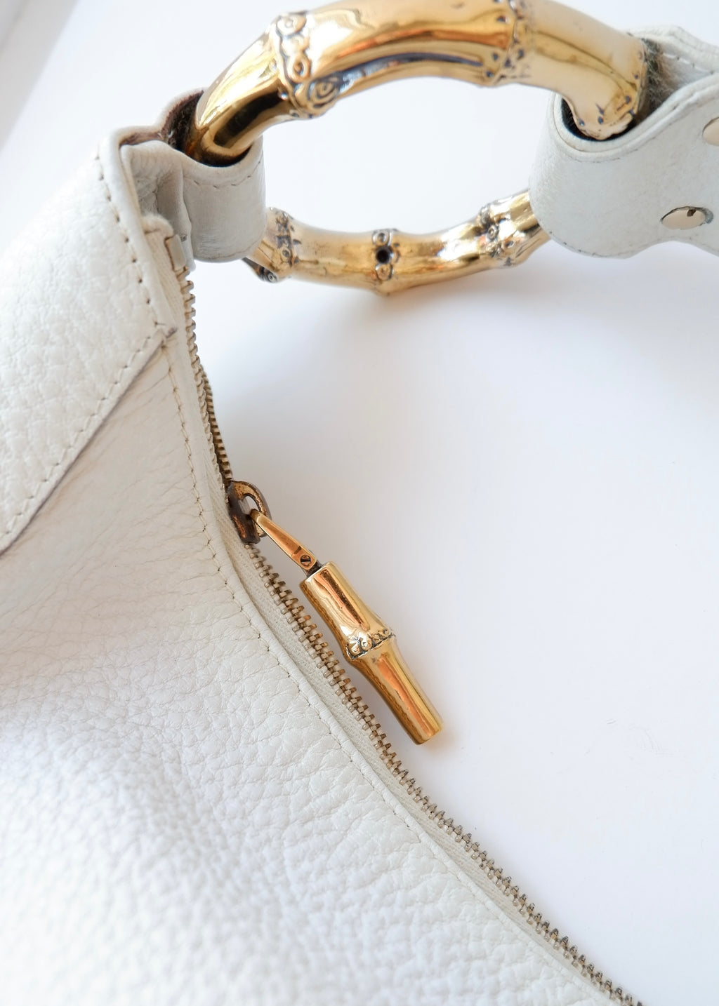 Preowned Gucci White Leather Sherry Line Hobo Shoulder Bag