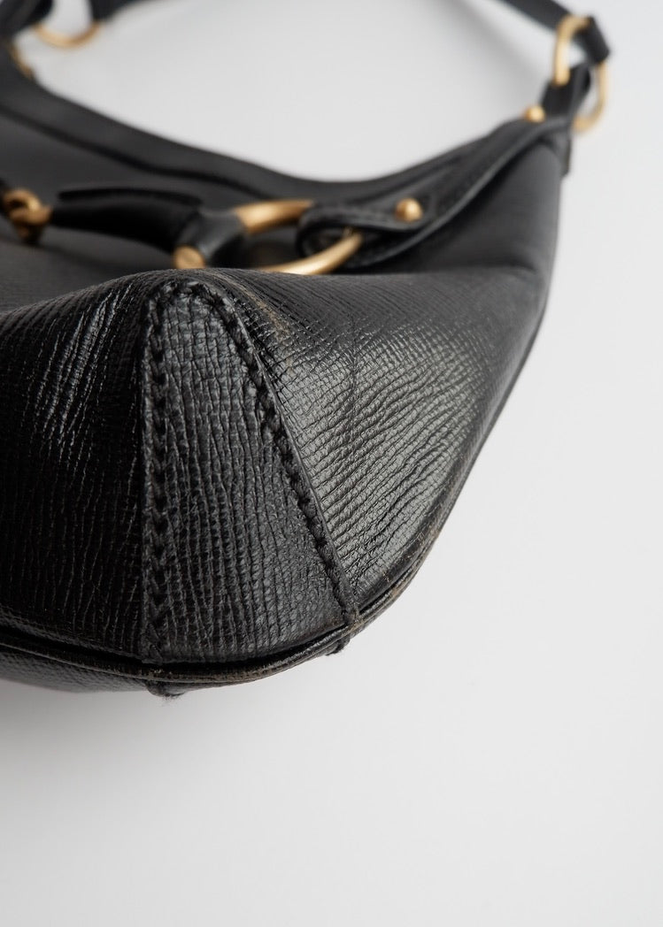Sac à bandoulière Gucci d'occasion authentique en cuir noir avec mors