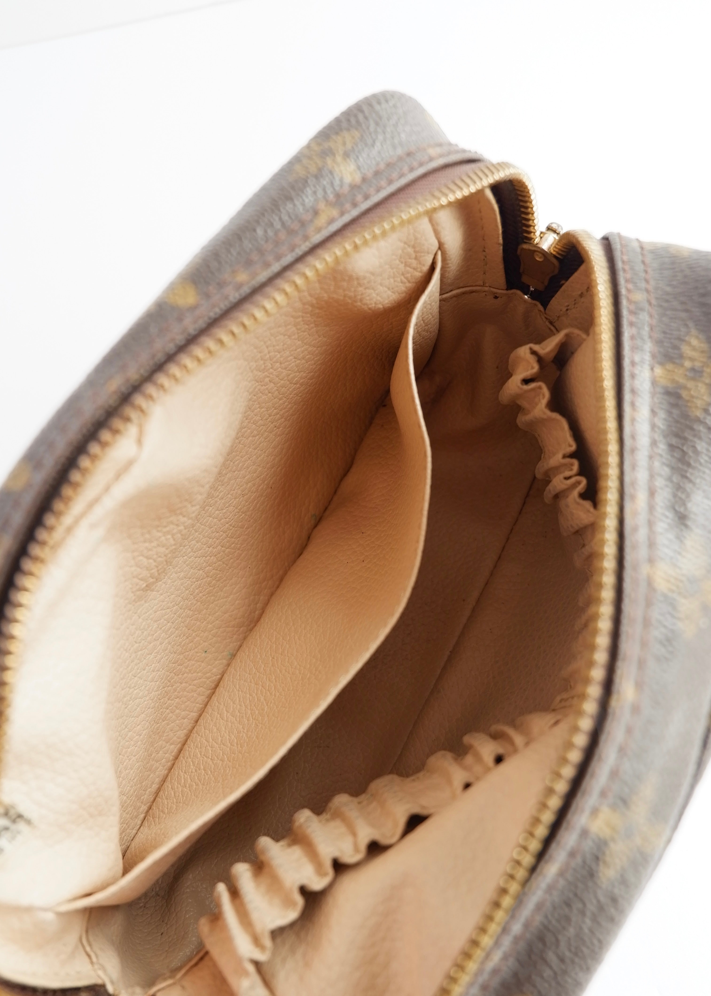 Trousse de Toilette Louis Vuitton Monogram Authentique d'Occasion