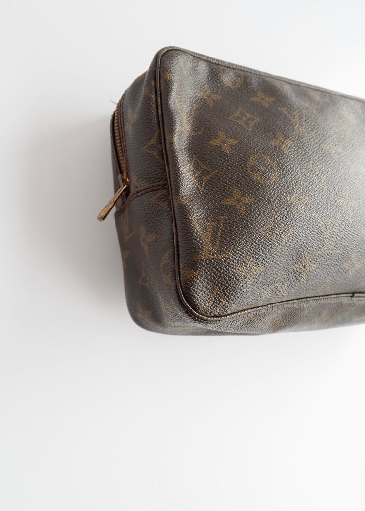 Authentic Preowned Vintage Louis Vuitton Monogram Toiletry Pouch