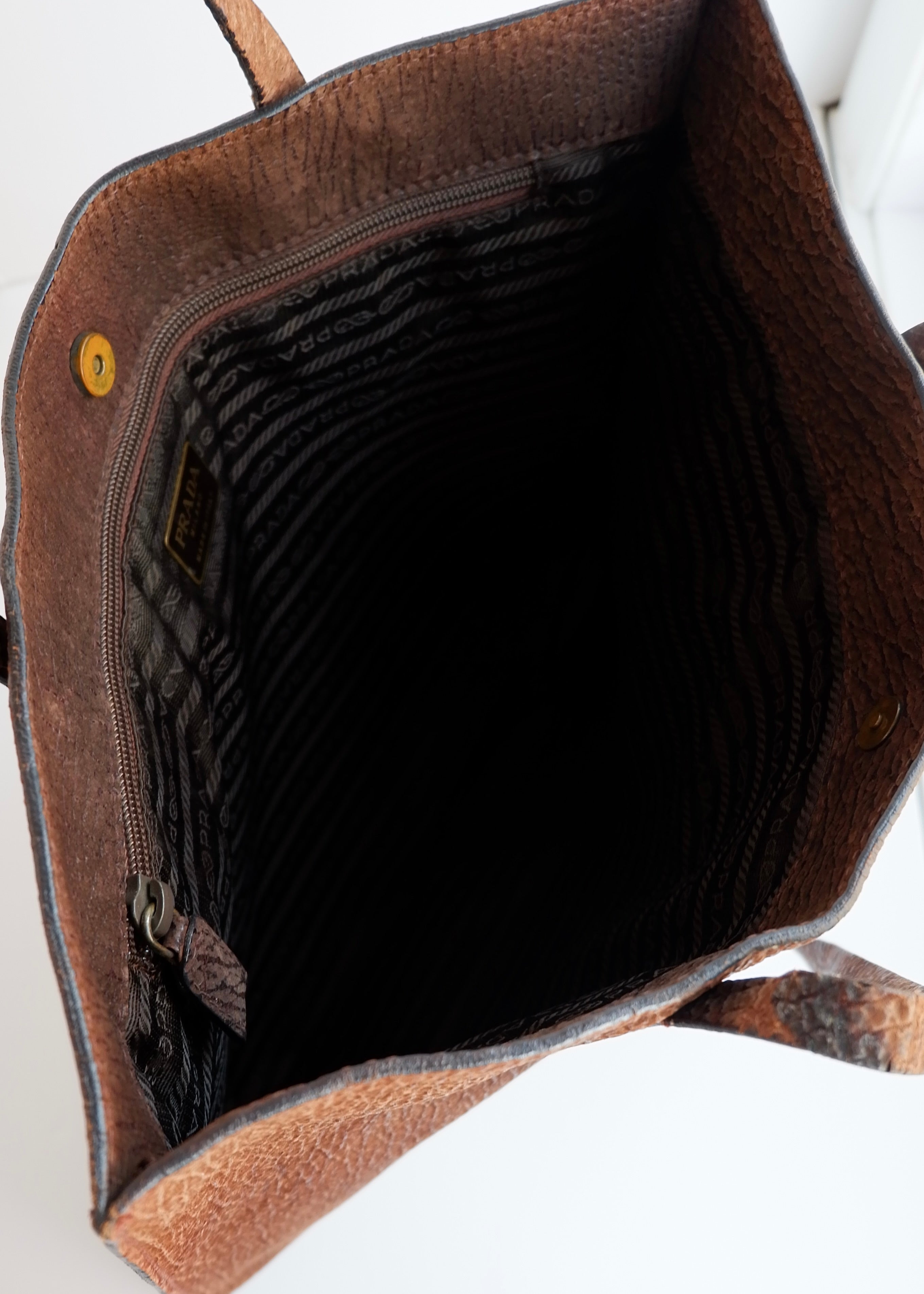 Sac cabas Prada authentique d'occasion en daim marron