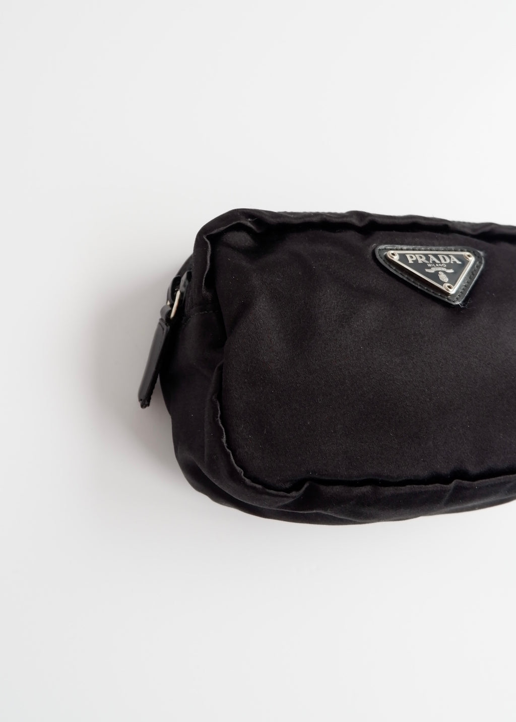 Authentique Mini Pochette Prada en Satin Noir de Seconde Main