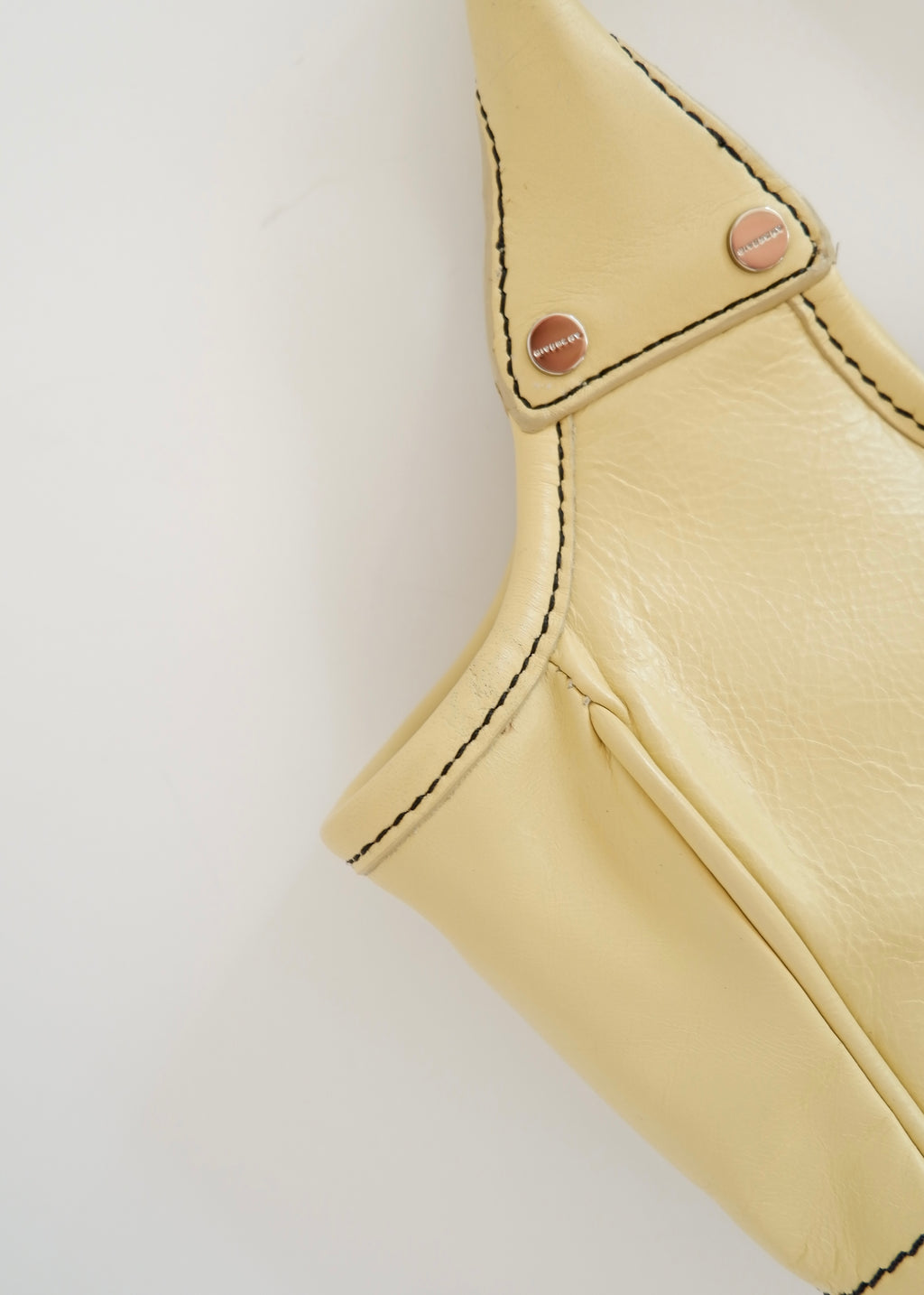 Preowned Givenchy Yellow Leather Small Handbag
