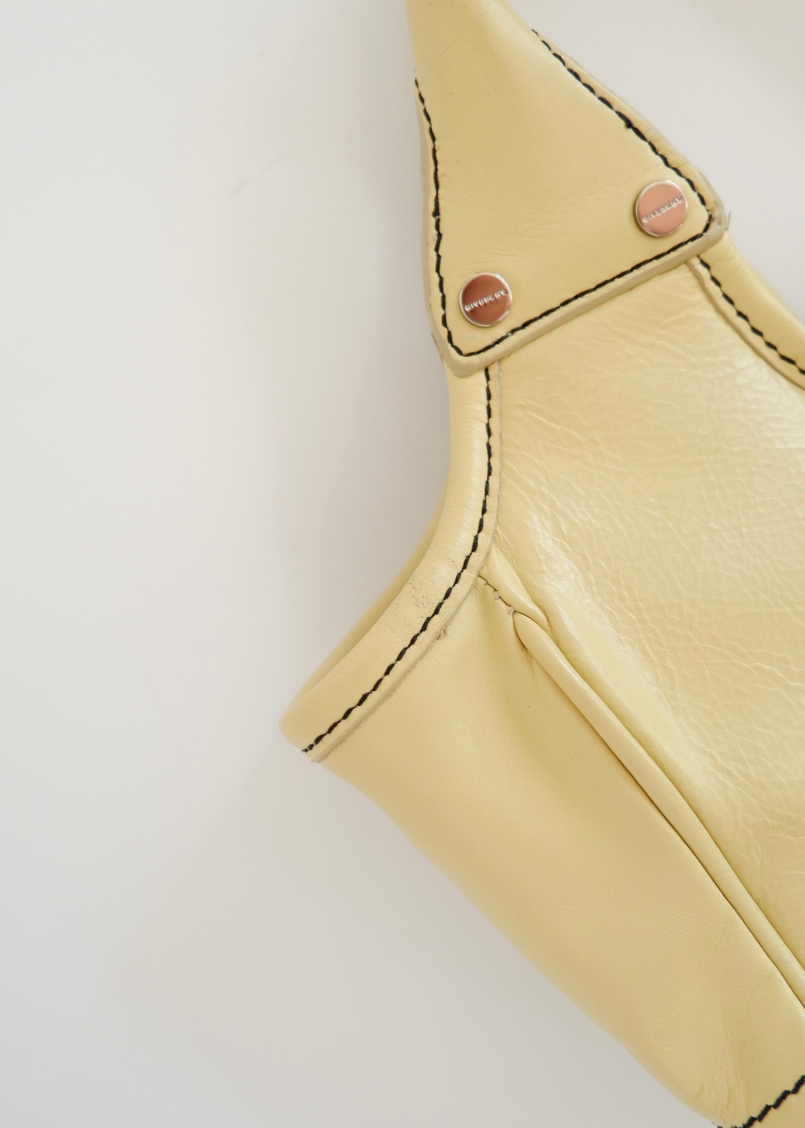 Preowned Givenchy Yellow Leather Small Handbag