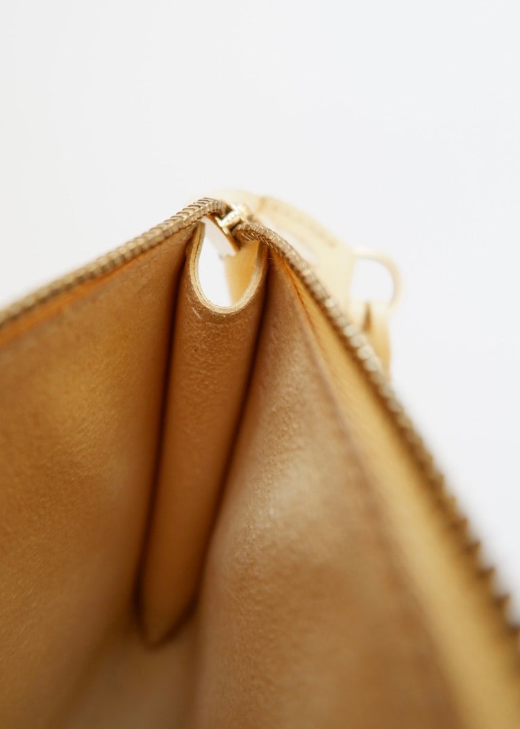 Sac porté épaule Louis Vuitton Pochette en cuir Épi beige authentique d'occasion