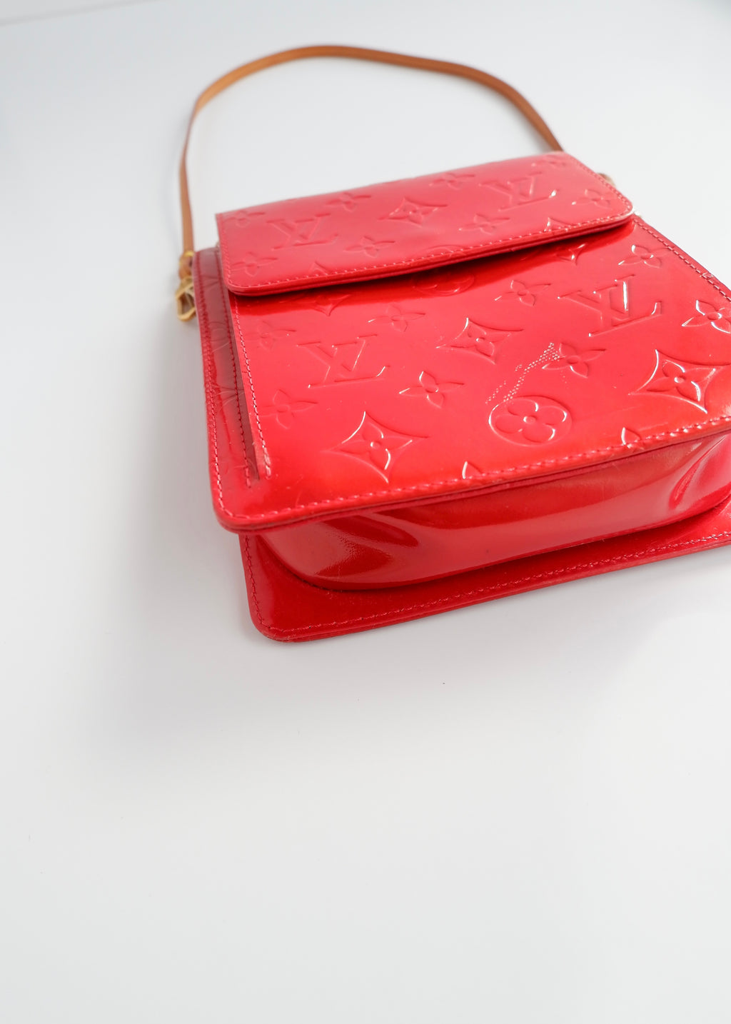 Sac bandoulière Louis Vuitton Monogram Mott Vernis Rouge Authentique d'occasion