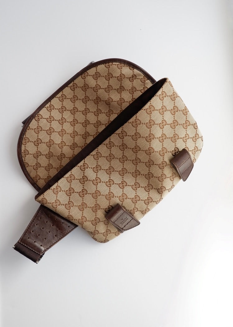 Authentique Sac Banane Gucci Marron en Toile GG et Cuir d'Occasion
