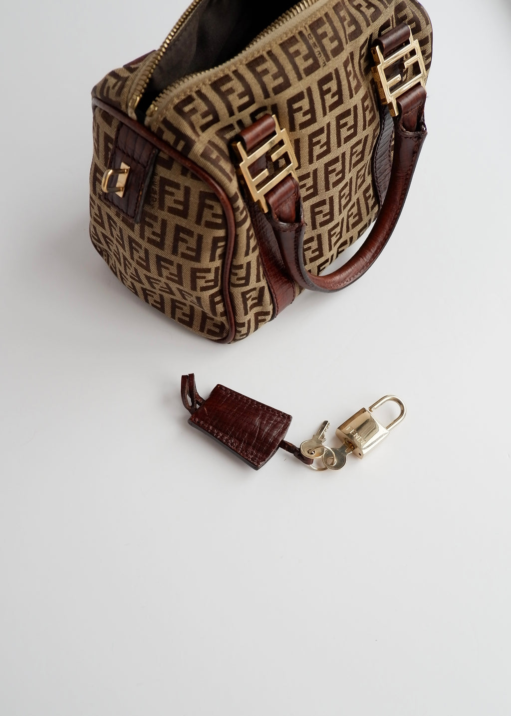 Authentique Sac Boston Fendi Zucchino Toile Marron Petit Forever Bauletto d'occasion