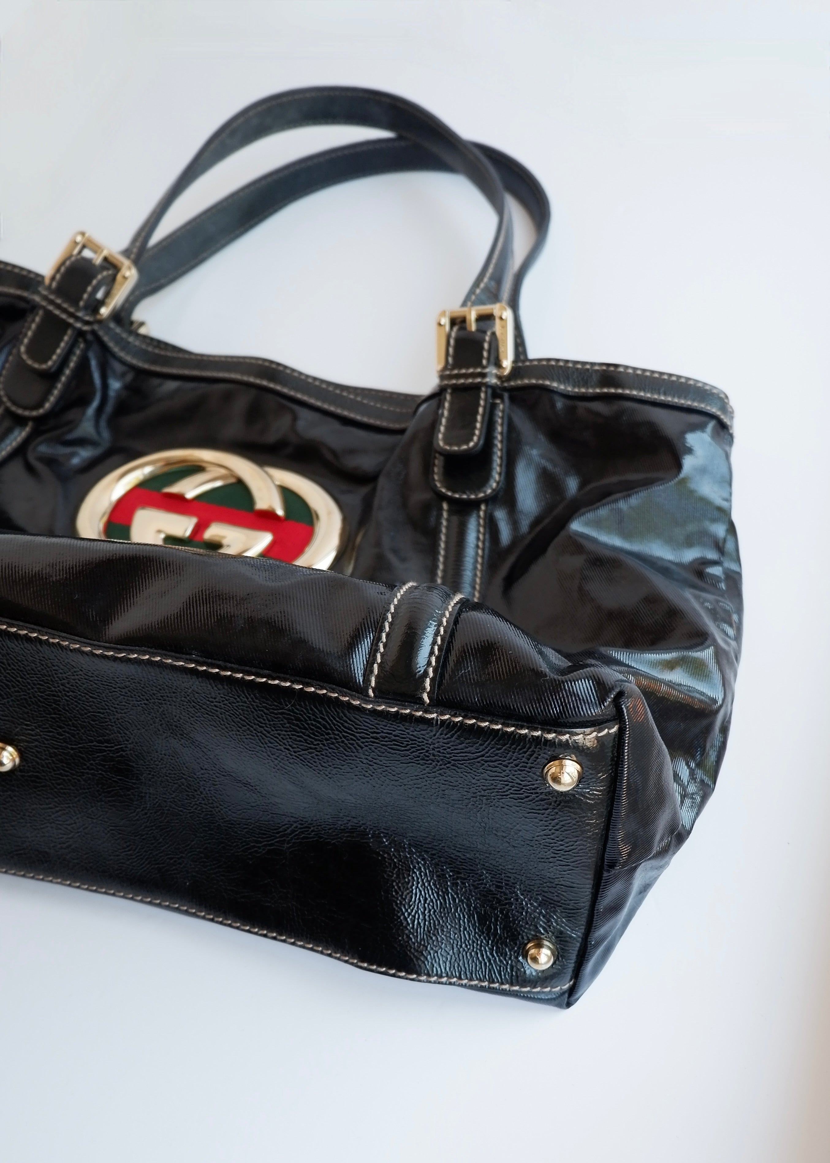 Preowned Gucci Black Dialux/ Patent Leather Britt Shoulder Tote