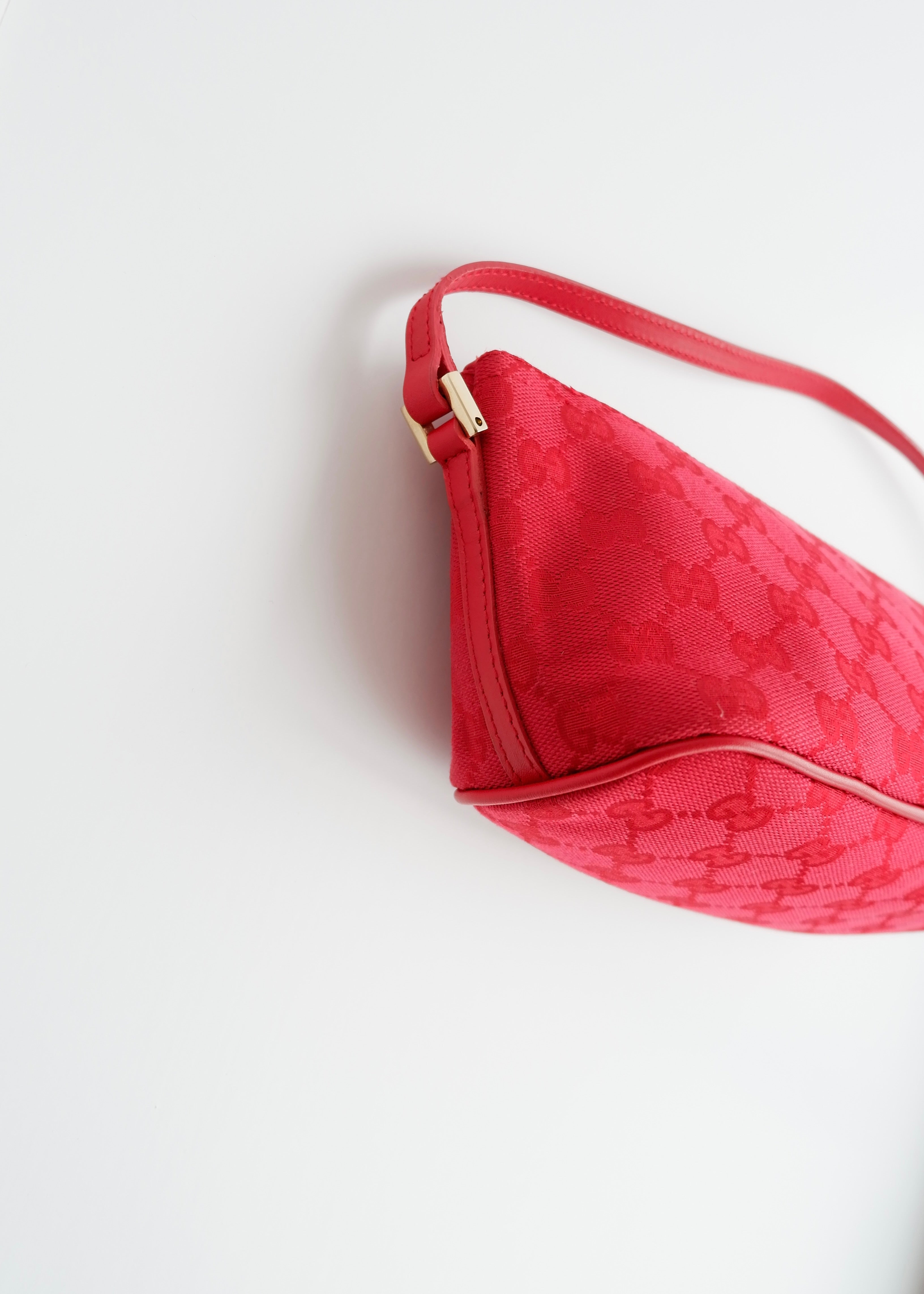 Authentic Preowned Gucci Red GG Canvas Boat Pochette Shoulder Bag