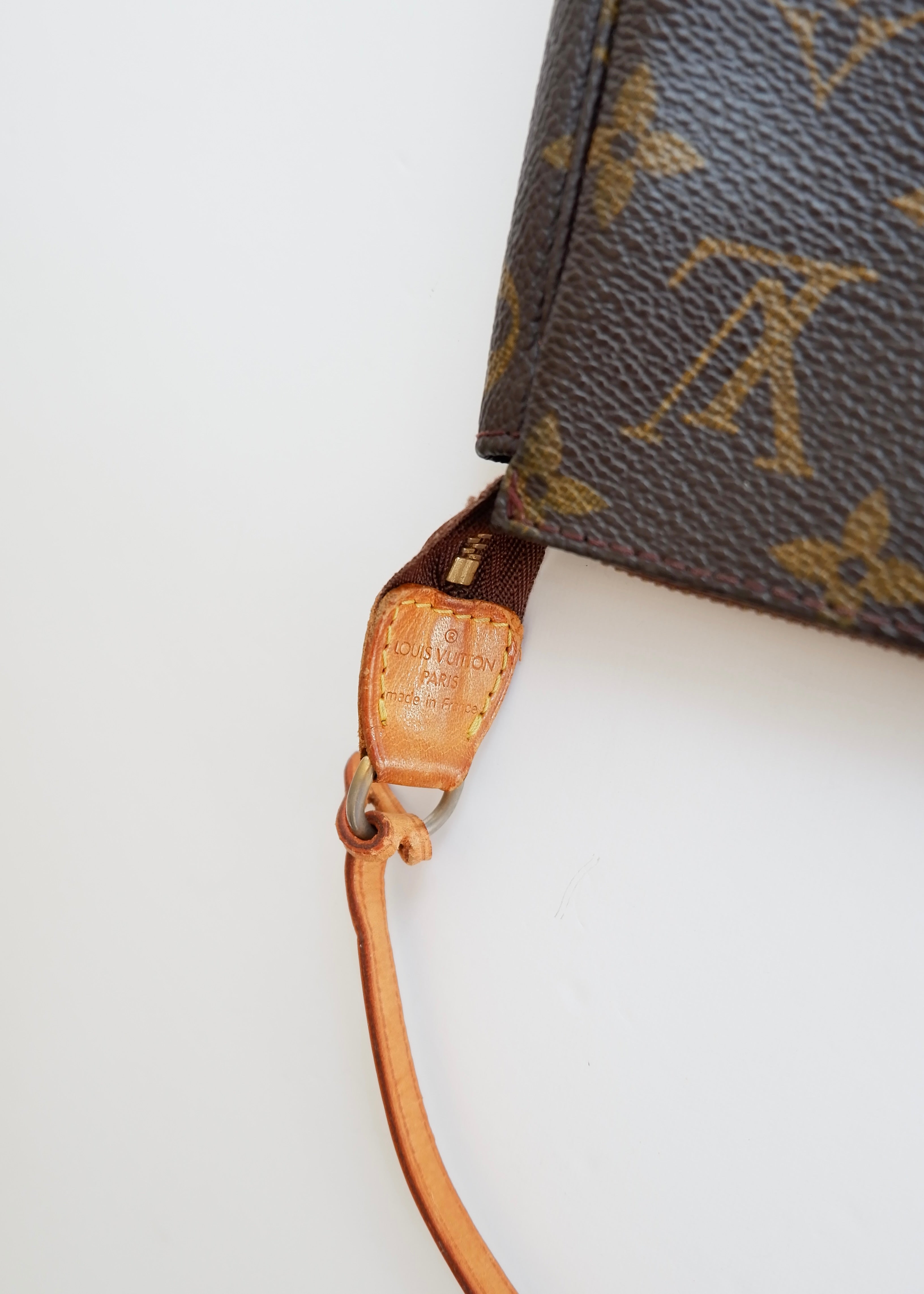 Pochette Accessoires Louis Vuitton Monogram Authentique d'occasion
